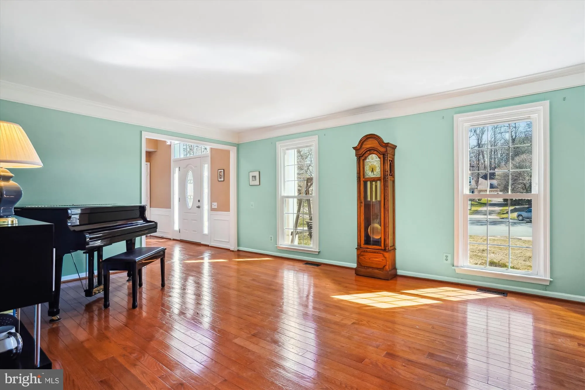 Fairfax, Virginia 22030, United States, 5 Bedrooms Bedrooms, ,4 BathroomsBathrooms,Residential,Contingent,82954