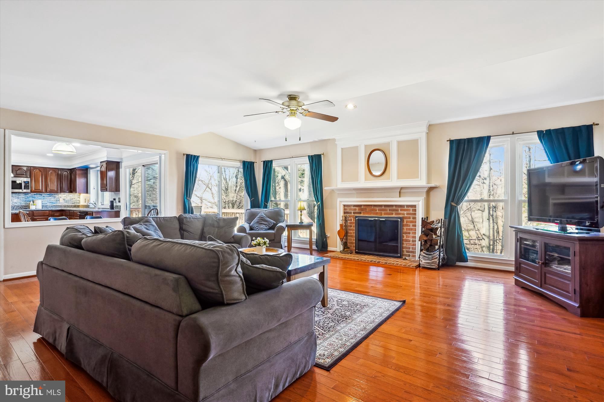 HAMPTON FOREST - Residential