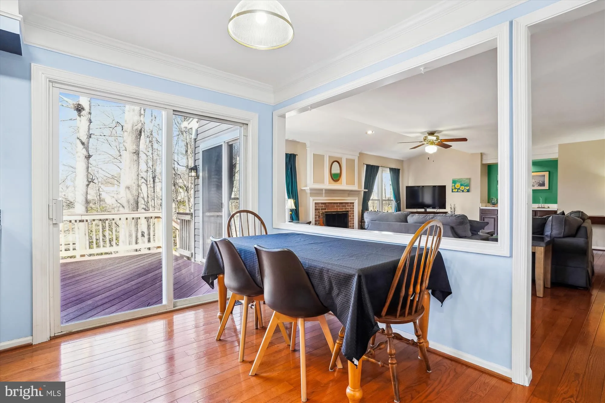 Fairfax, Virginia 22030, United States, 5 Bedrooms Bedrooms, ,4 BathroomsBathrooms,Residential,Contingent,82954