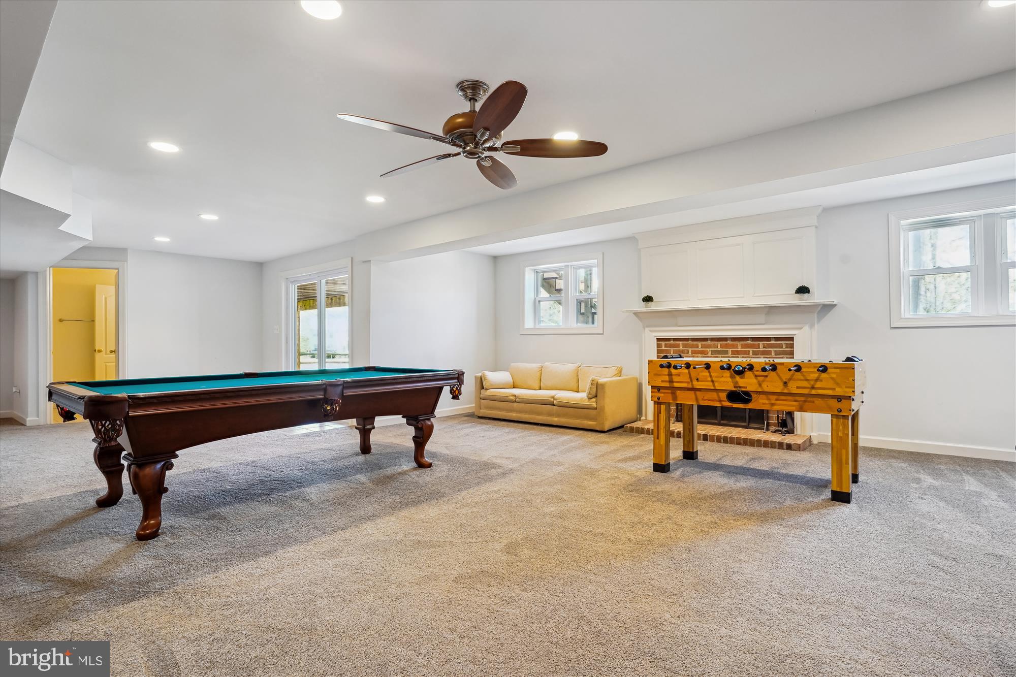 HAMPTON FOREST - Residential