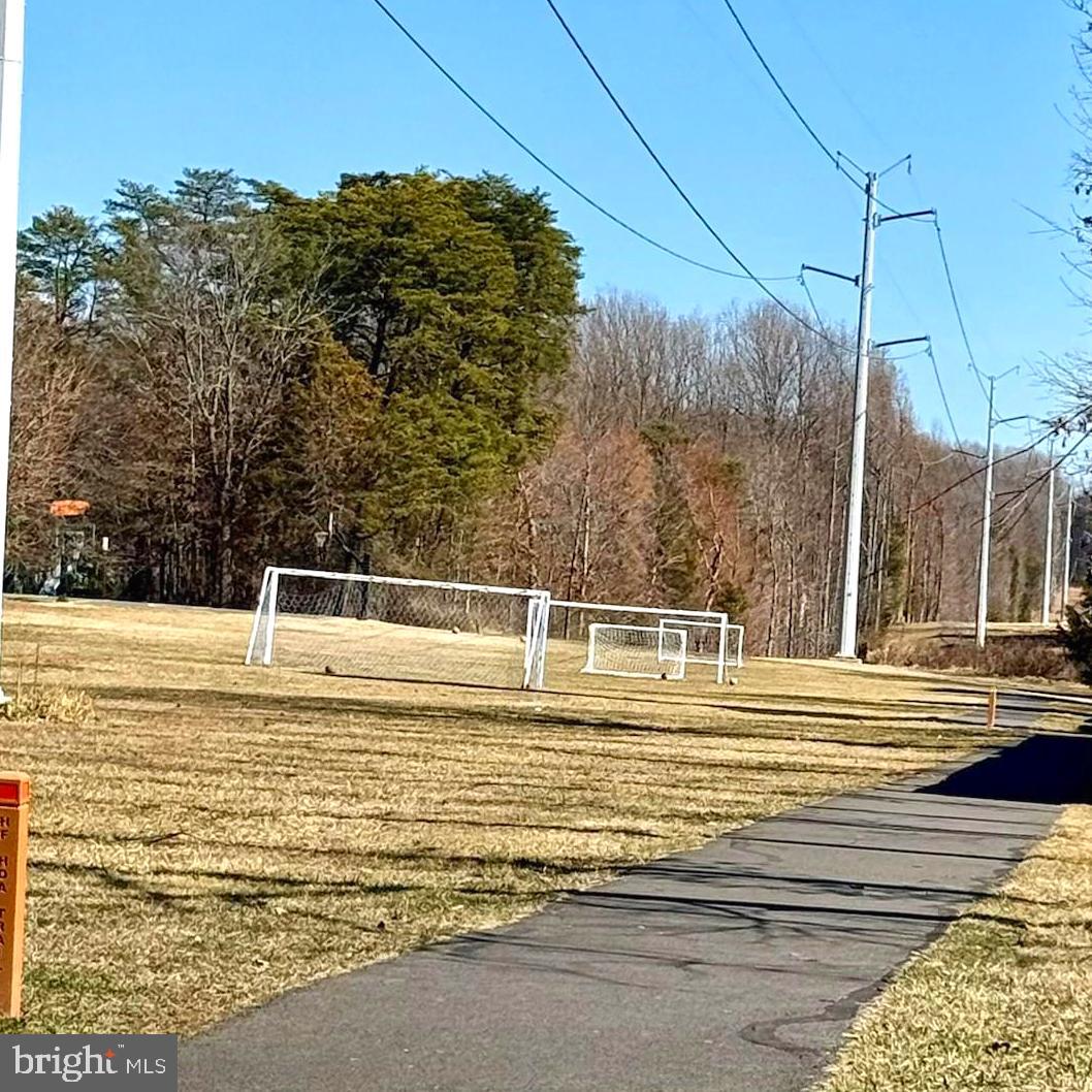 HAMPTON FOREST - Residential