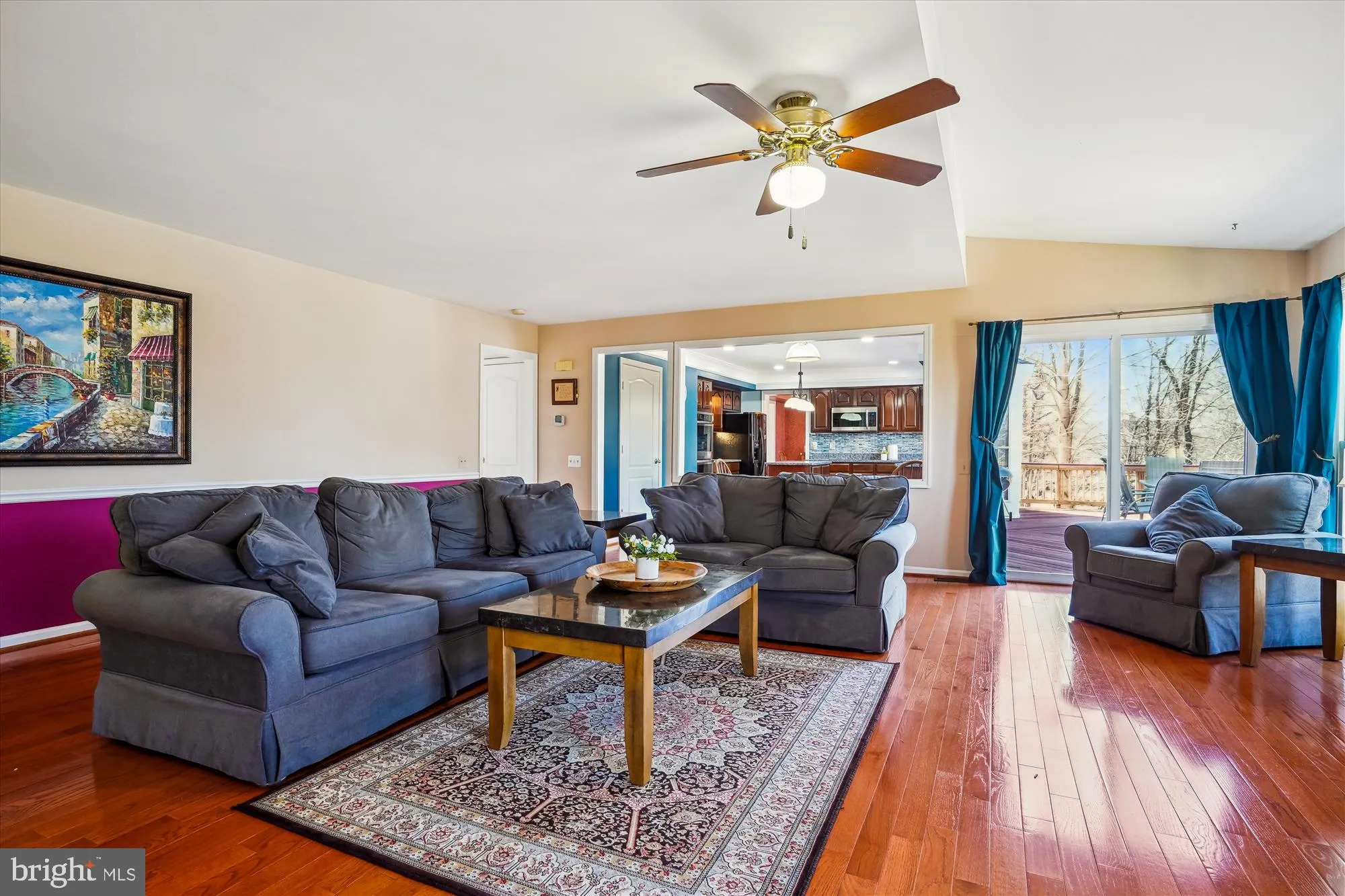 Fairfax, Virginia 22030, United States, 5 Bedrooms Bedrooms, ,4 BathroomsBathrooms,Residential,Contingent,82954