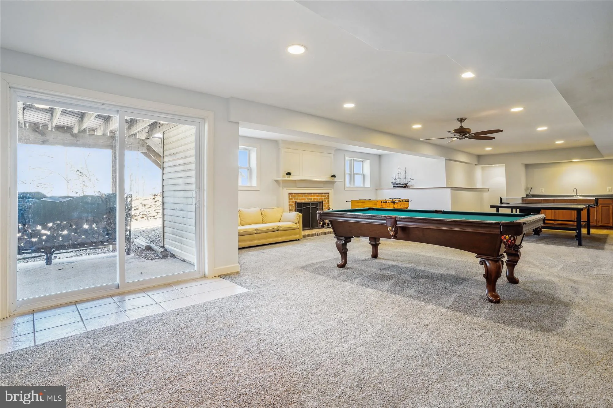 Fairfax, Virginia 22030, United States, 5 Bedrooms Bedrooms, ,4 BathroomsBathrooms,Residential,Contingent,82954