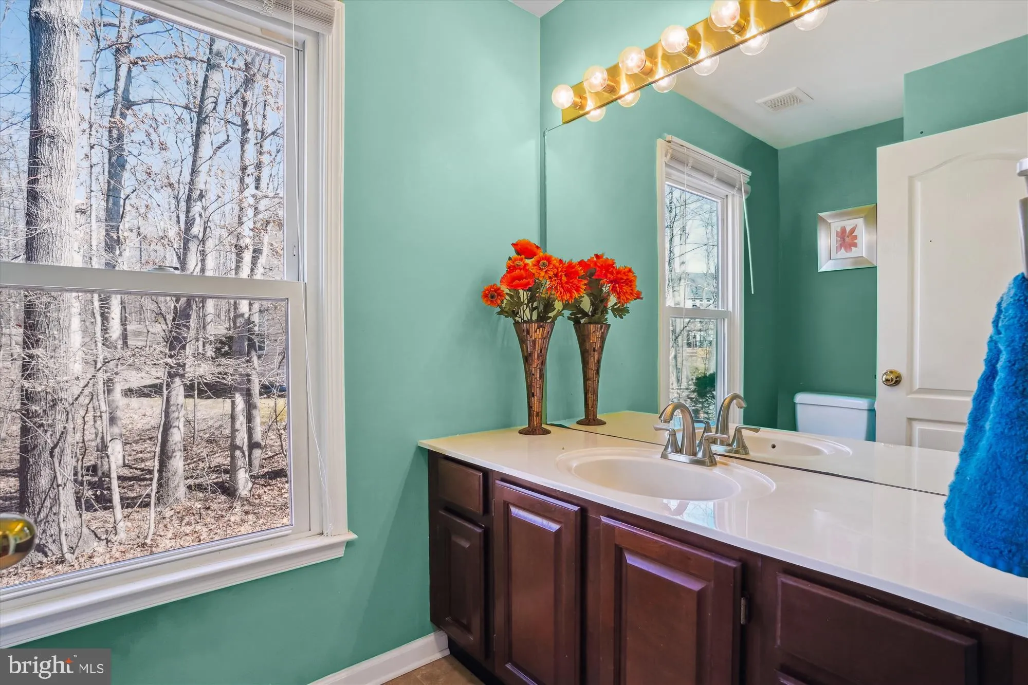 Fairfax, Virginia 22030, United States, 5 Bedrooms Bedrooms, ,4 BathroomsBathrooms,Residential,Contingent,82954