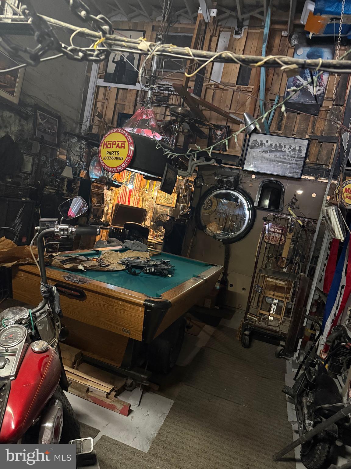 KENSINGTON - Commercial Sale