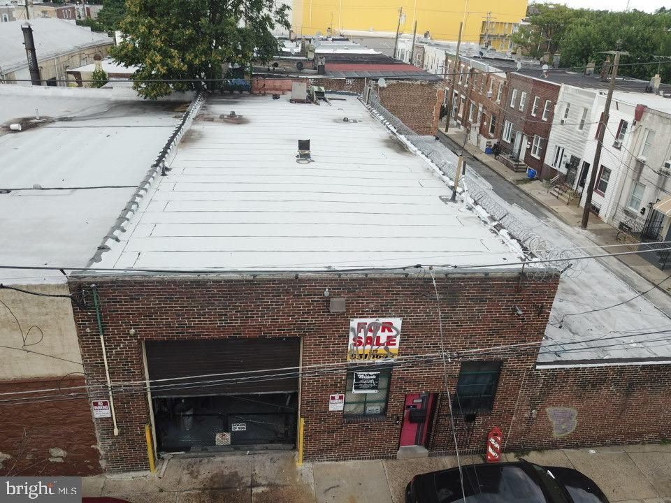 Versatile warehouse with development potential. This solid brick industrial building offers over 3,000 square feet of wide-open space, ideal for contractors, storage, fabrication, or creative repurposing. Features include a roll-up garage door, high ceilings, and a secure gated entrance. The property sits on a residential block with commercial zoning (ICMX), offering excellent upside for adaptive reuse, mixed-use redevelopment, or continued industrial use. Conveniently located near I-95, Aramingo Avenue, and just minutes from Fishtown, Port Richmond, and Northern Liberties, this location offers unmatched accessibility. A rare opportunity to own a freestanding warehouse with major value-add potential in one of Philadelphia’s most rapidly evolving corridors.