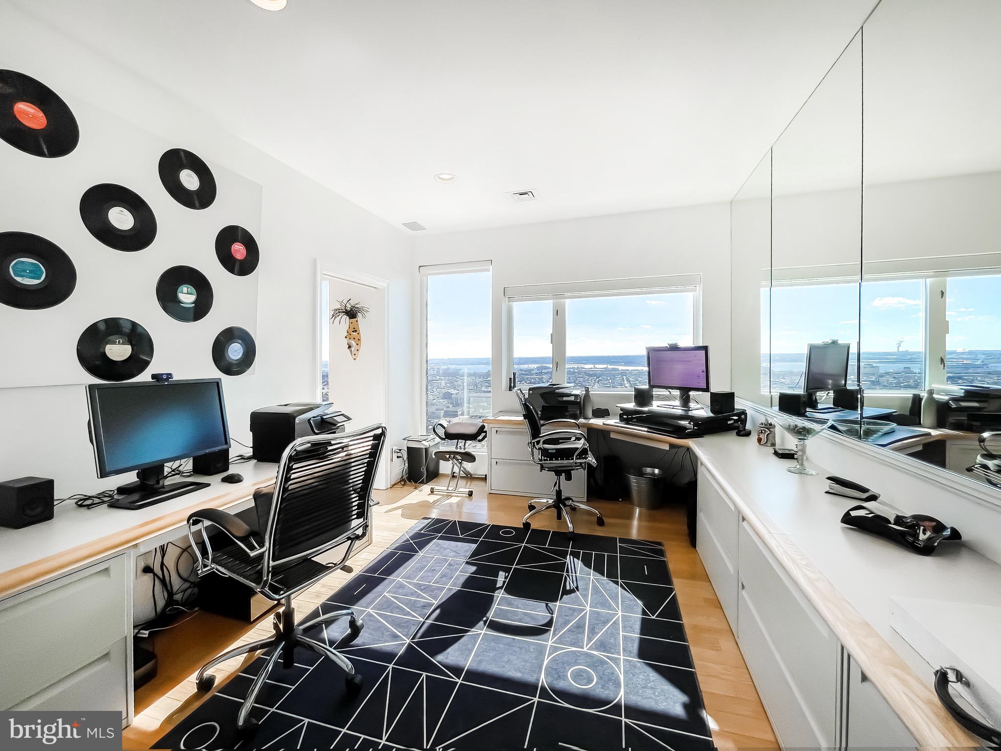 INNER HARBOR - Residential