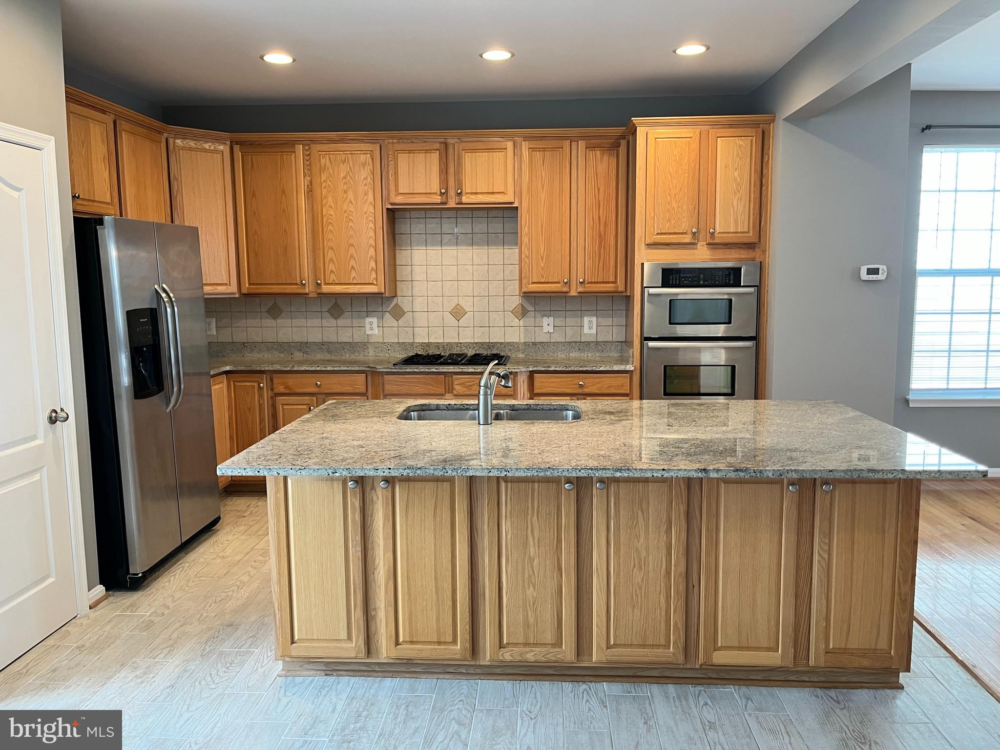 LANSDOWNE TOWN CENTER - Residential Lease