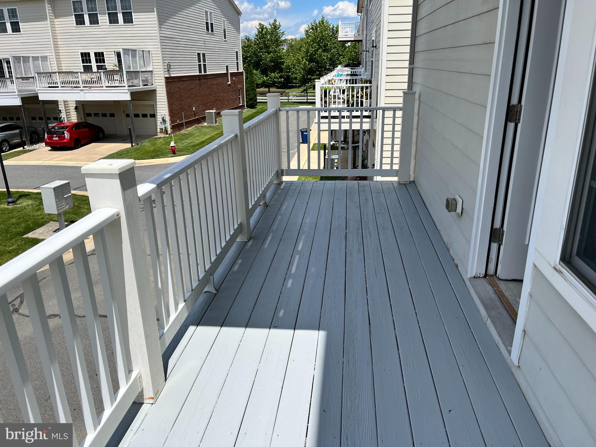 LANSDOWNE TOWN CENTER - Residential Lease