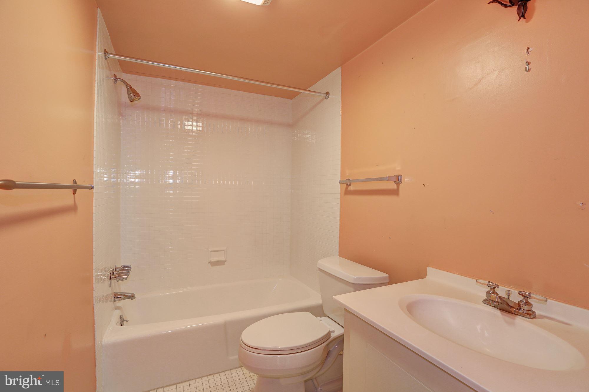 4620 NORTH PARK AVE - Residential