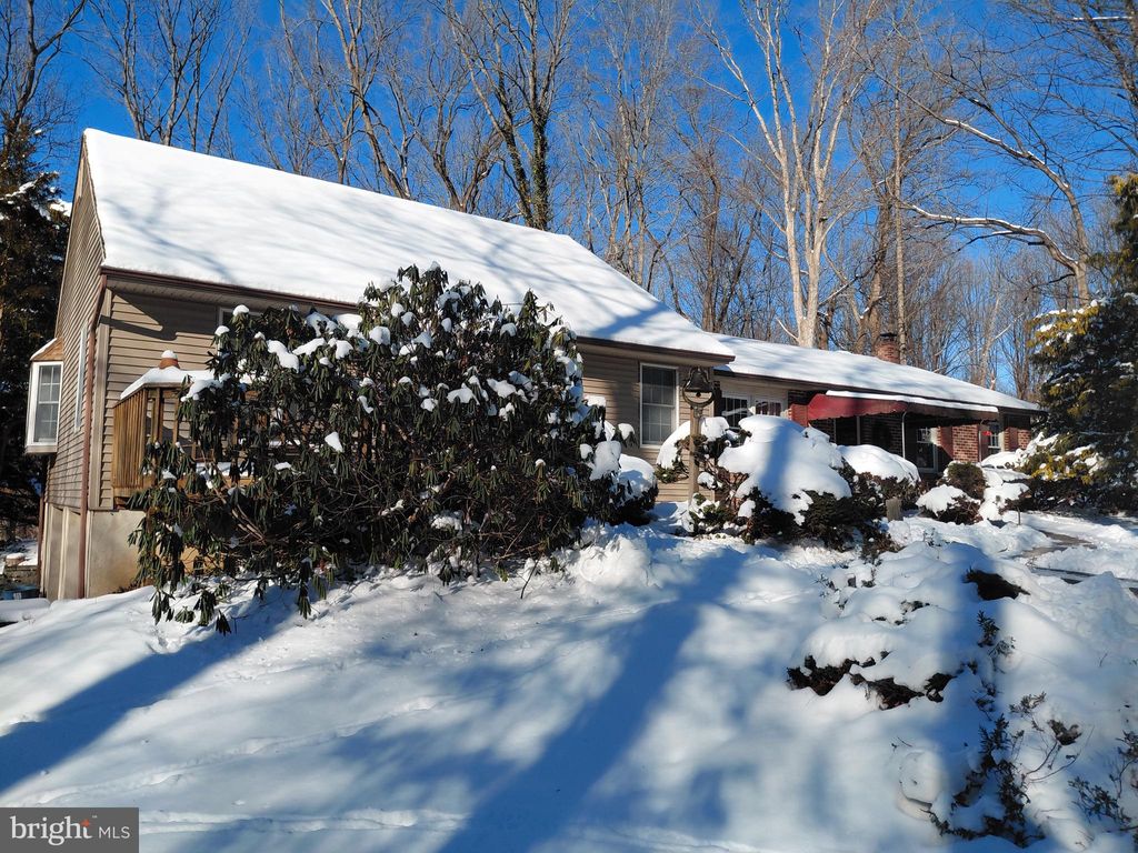 Photo of 7 Dogwood Dell, COATESVILLE, PA 19320 (MLS # PACT2116320)