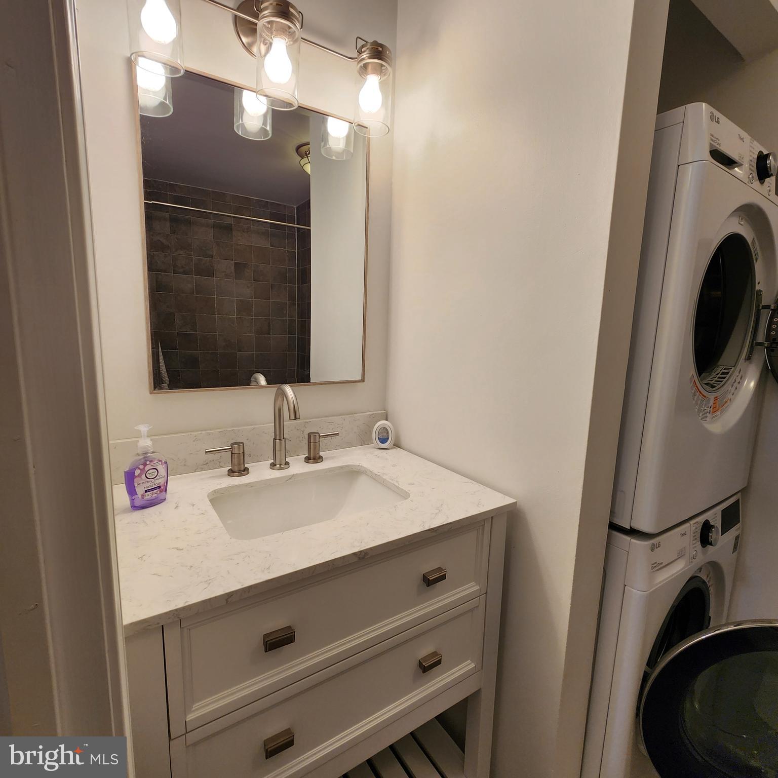 WASHINGTON SQ WEST - Residential