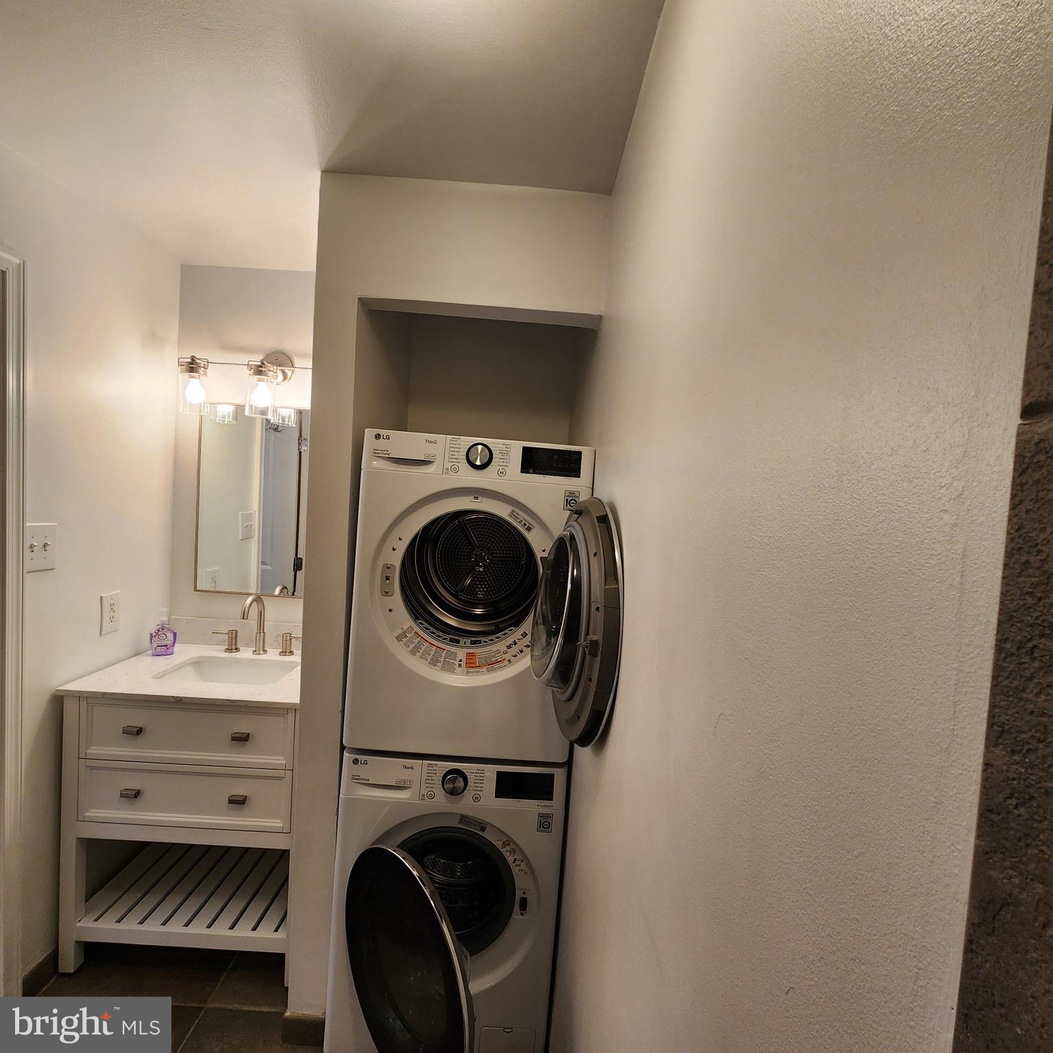 WASHINGTON SQ WEST - Residential