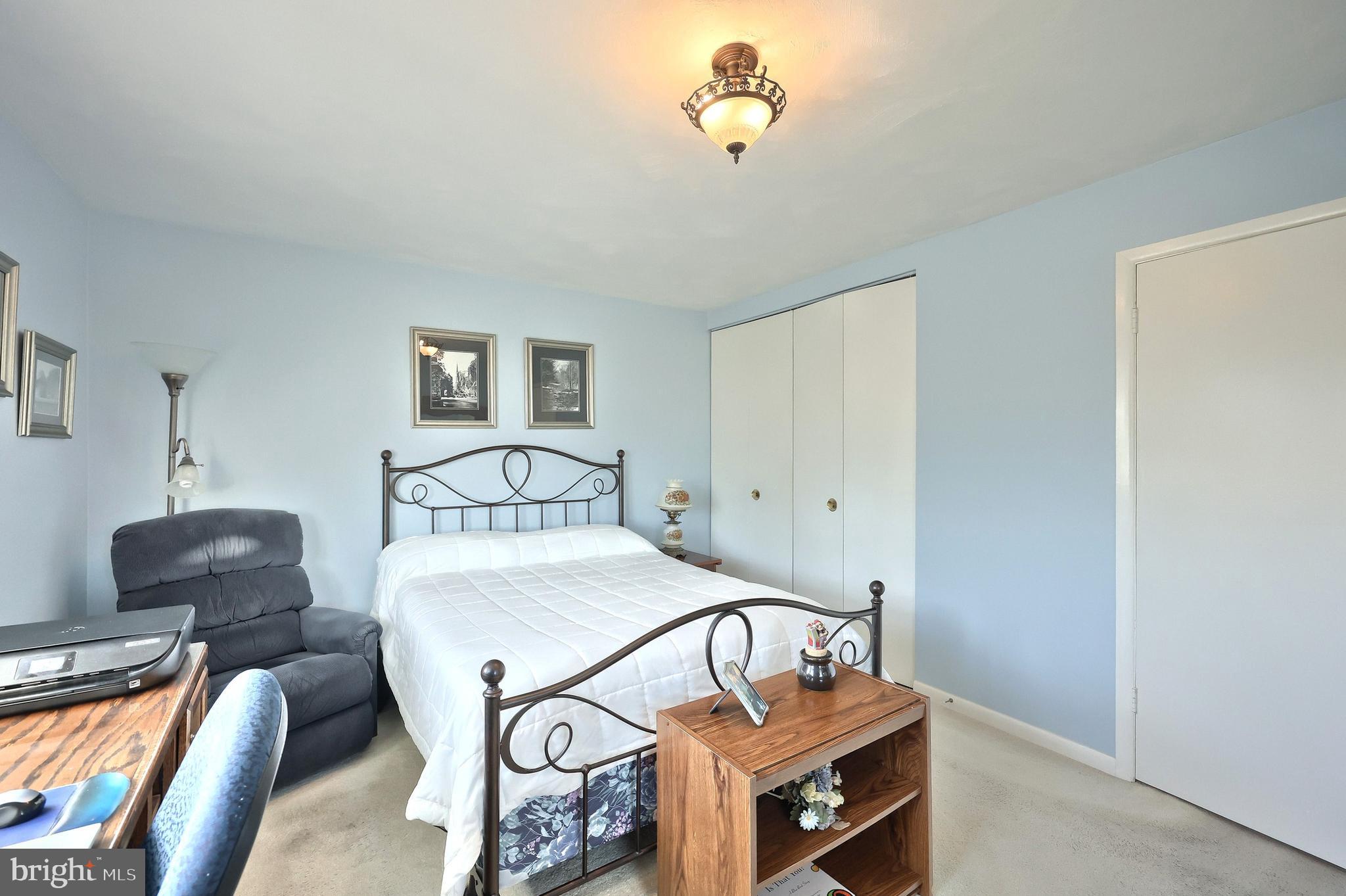 COLONY PARK CONDOS - Residential