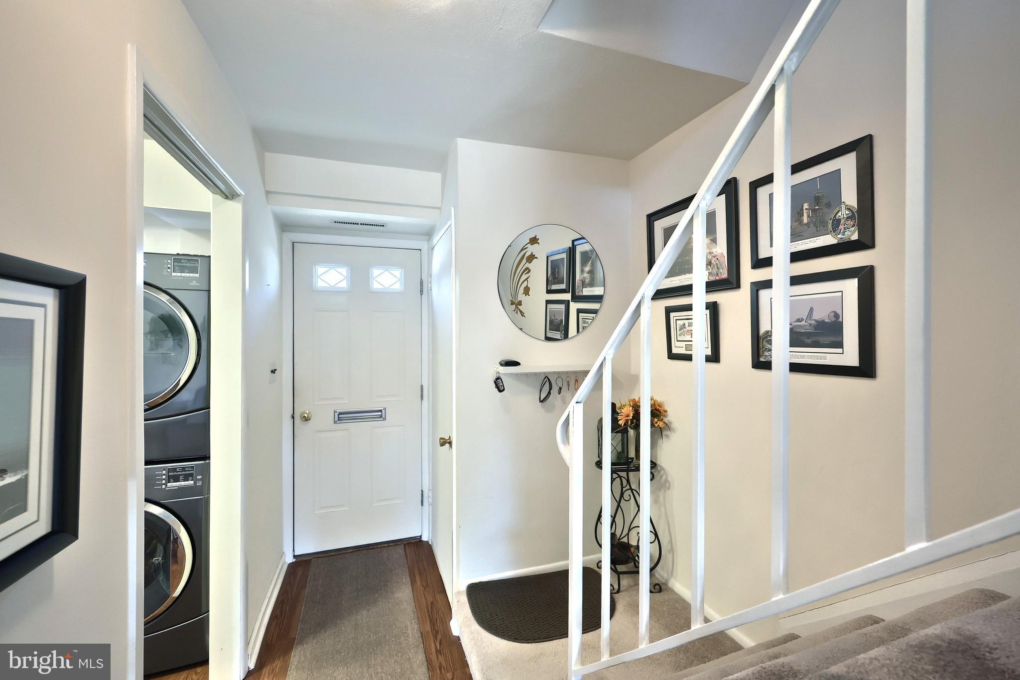 COLONY PARK CONDOS - Residential