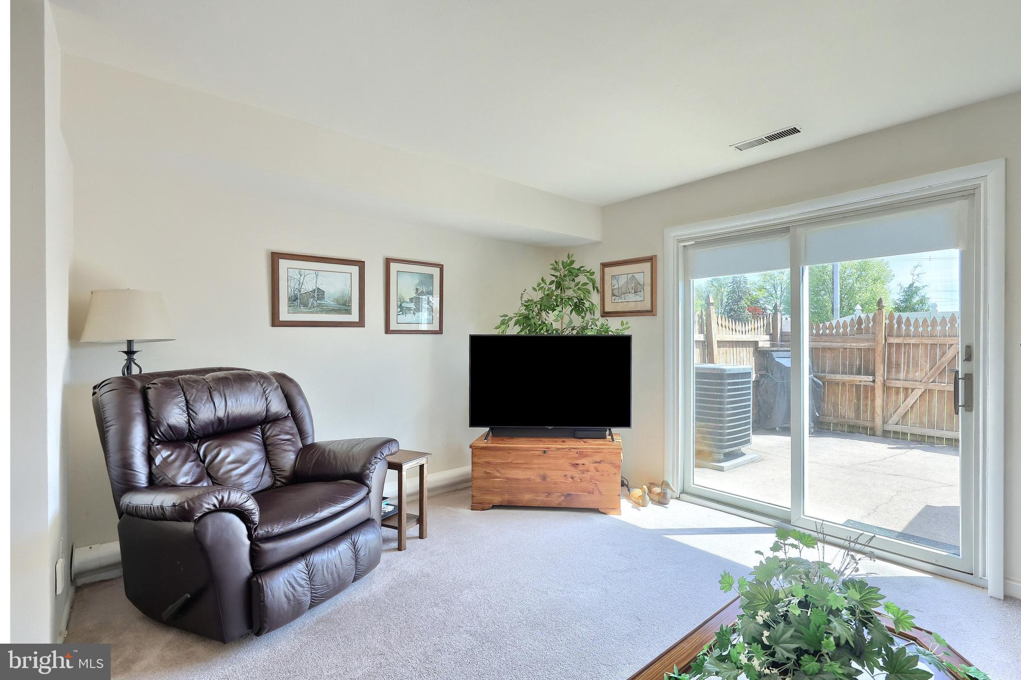 COLONY PARK CONDOS - Residential