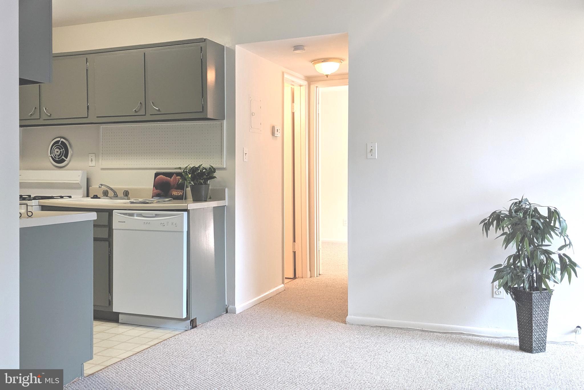 FAIRFAX HERITAGE - Residential Lease