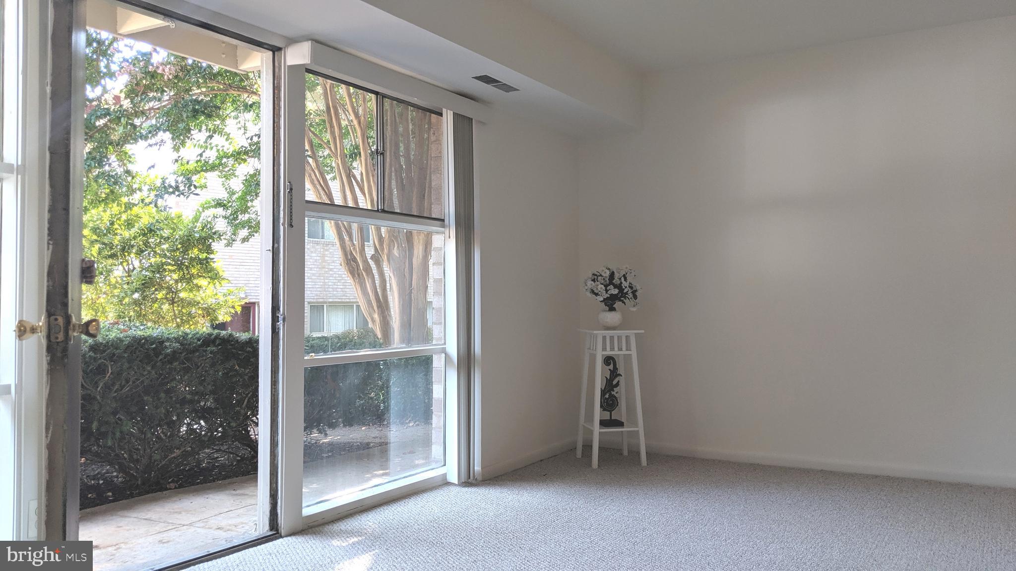 FAIRFAX HERITAGE - Residential Lease