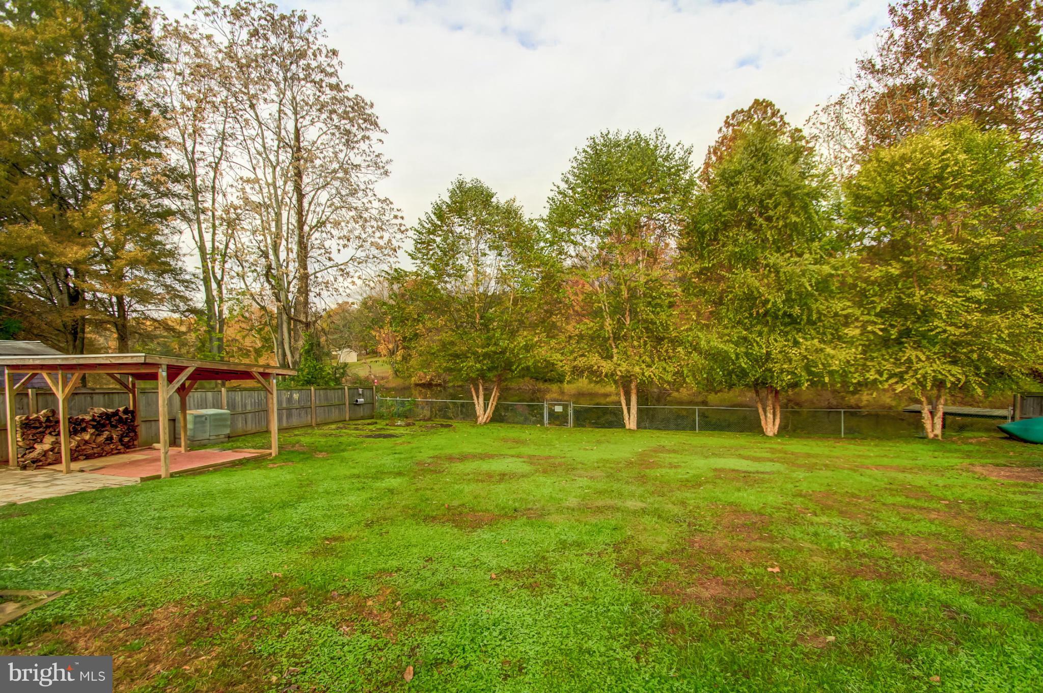 WARR LAKES - Residential