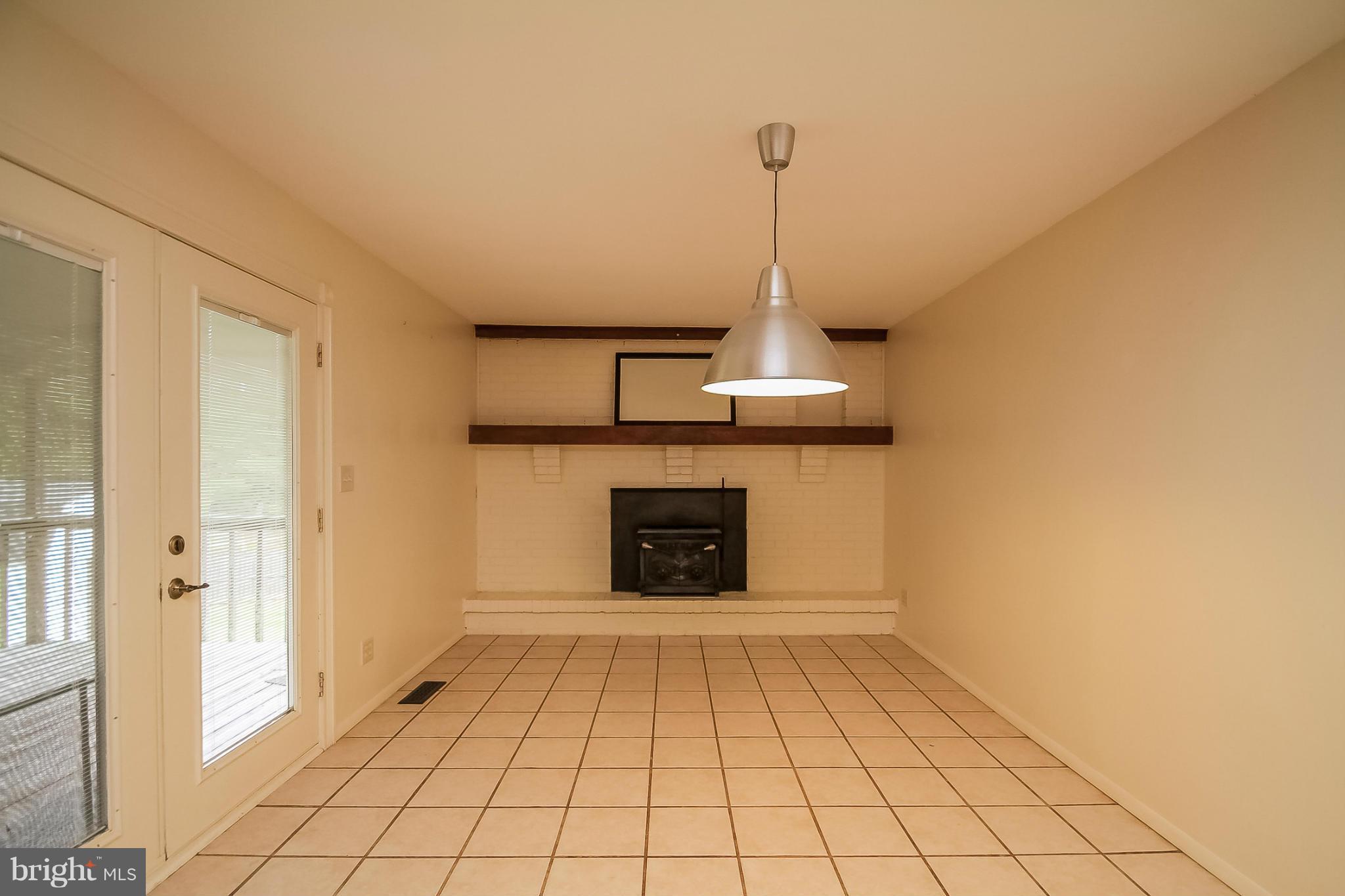 WARR LAKES - Residential