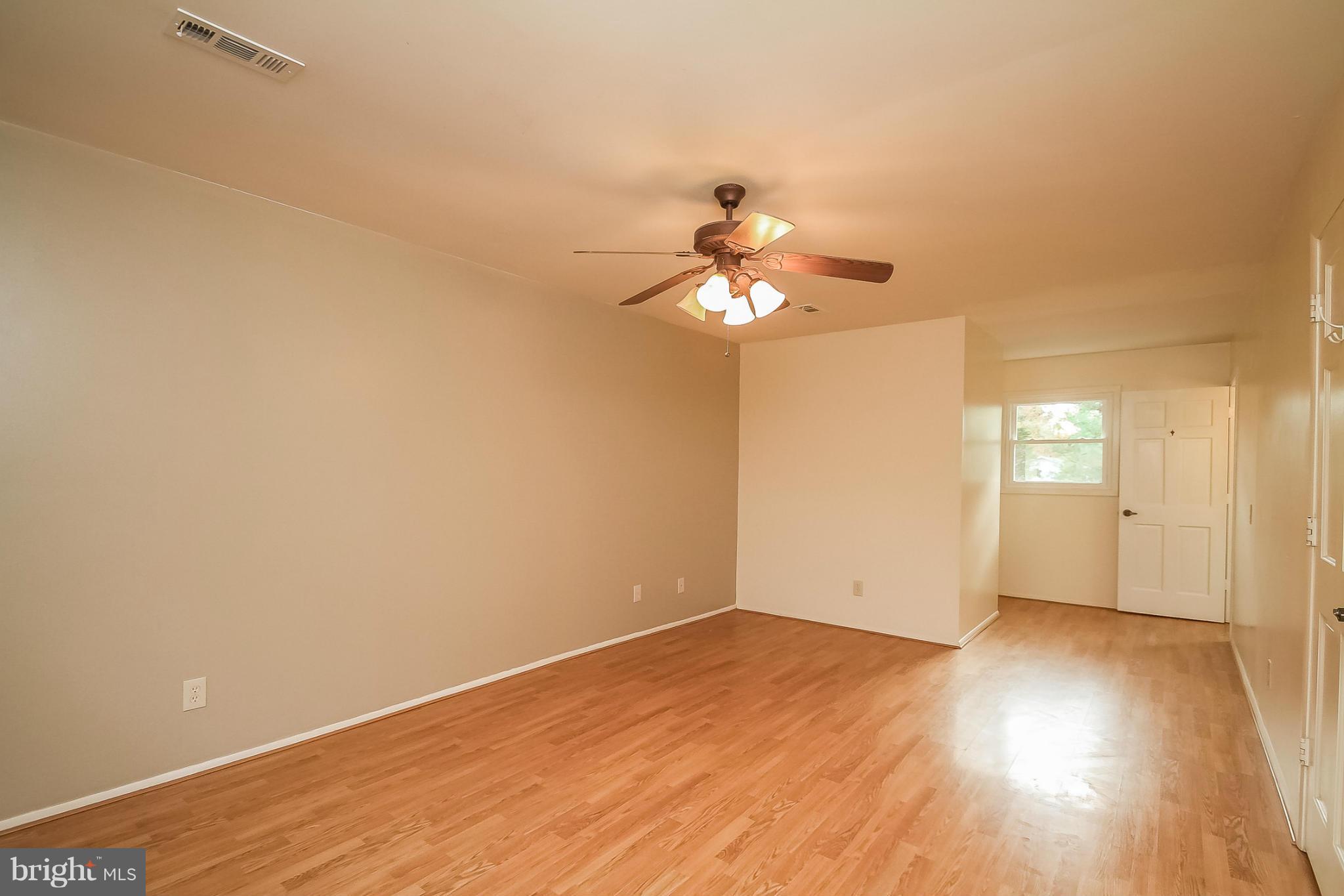 WARR LAKES - Residential