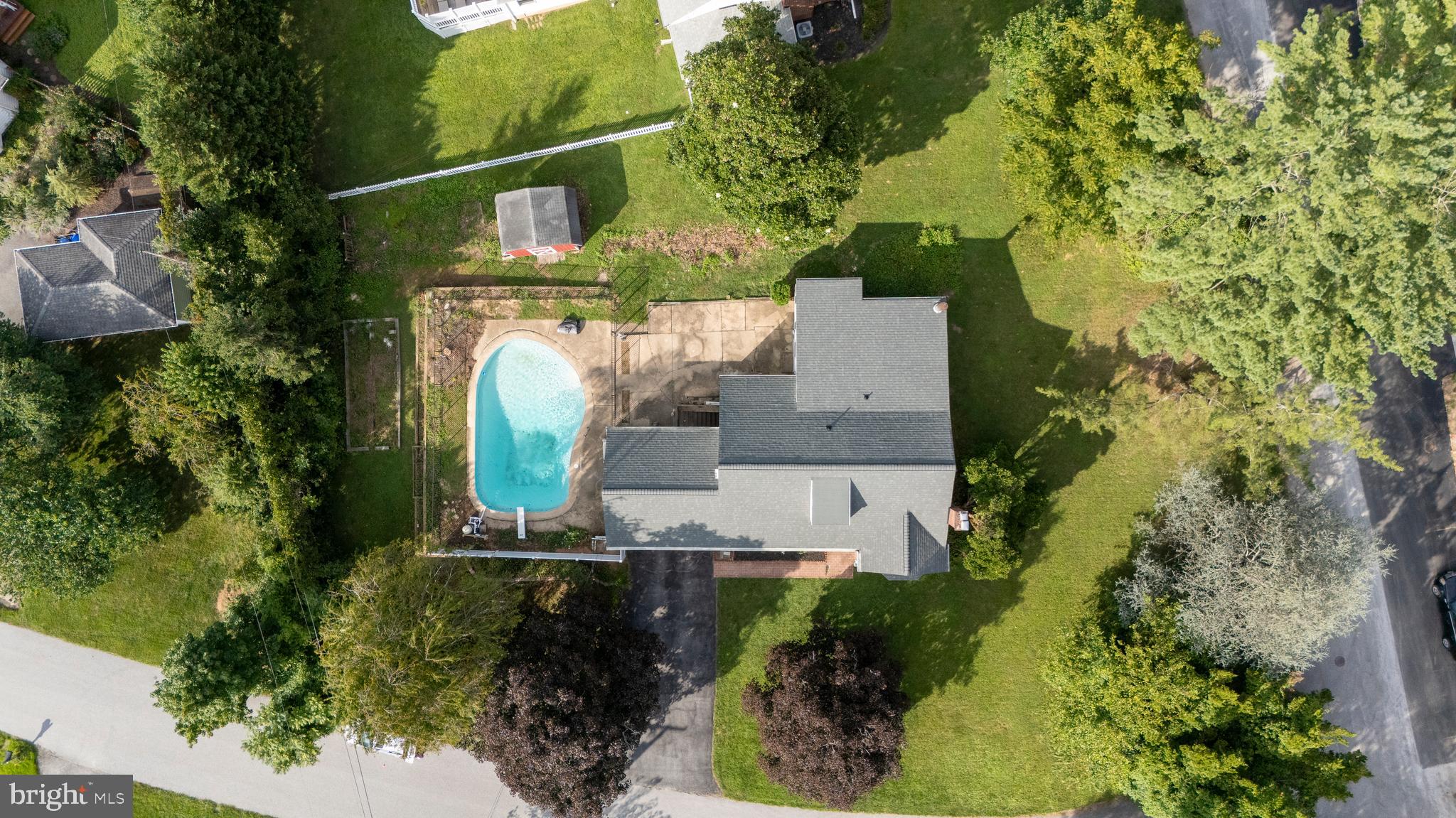1600 DENNIS AVENUE