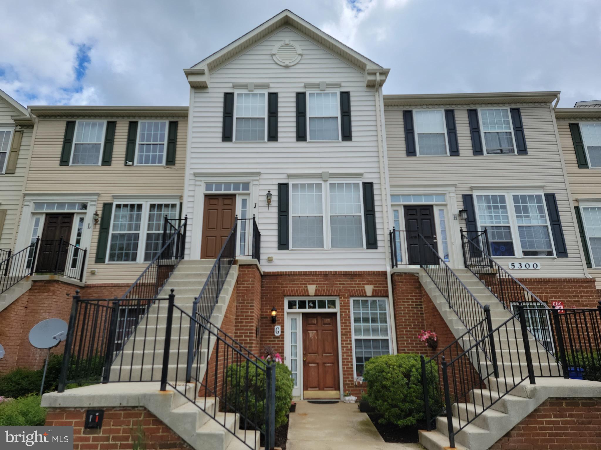 BALLENGER CROSSING - Residential Lease