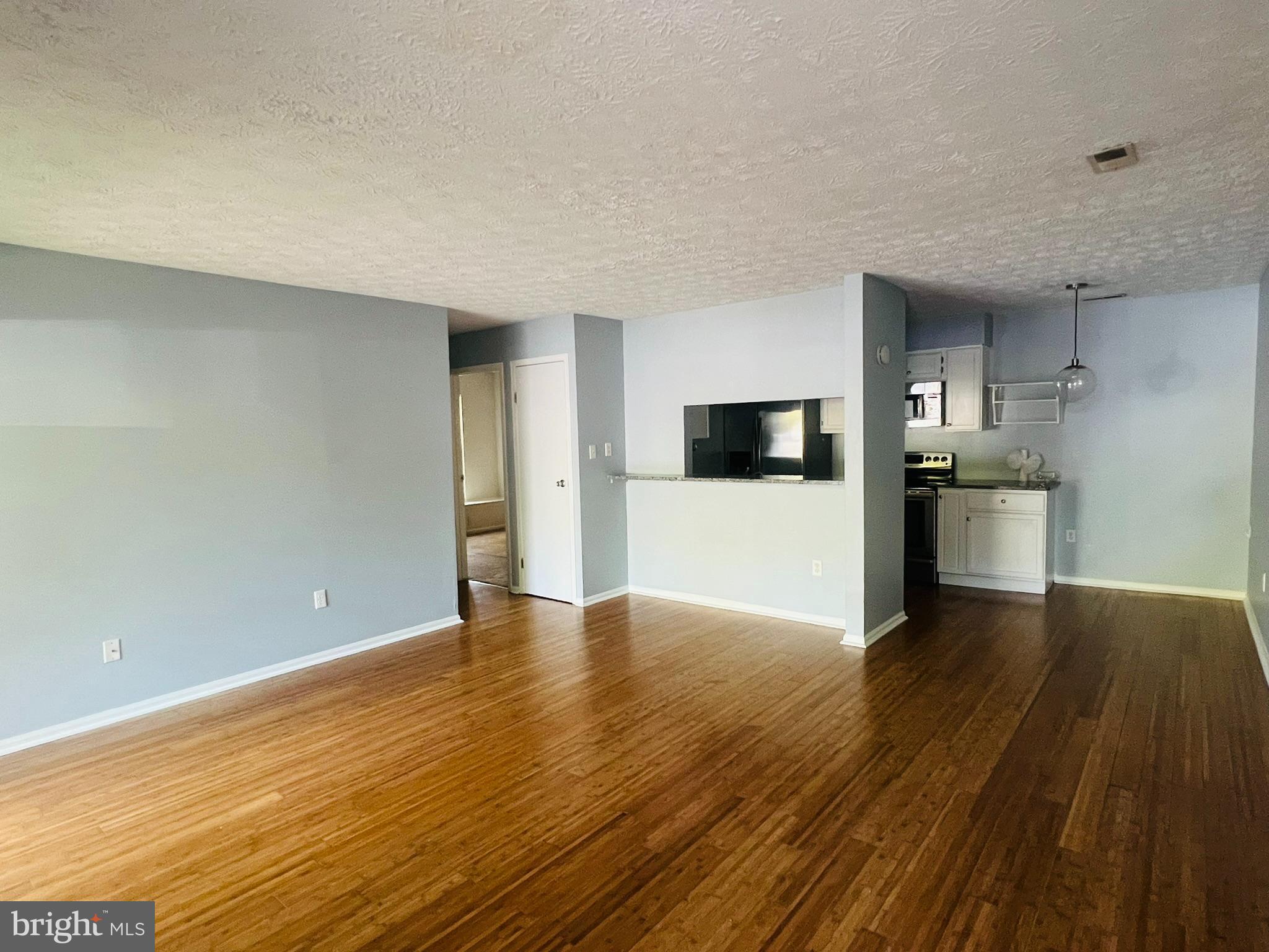 VILLAGE OF HICKORY RIDGE - Residential Lease