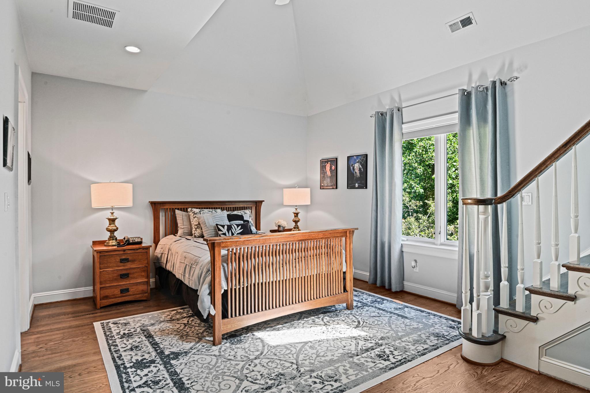 FALCON RIDGE - Residential