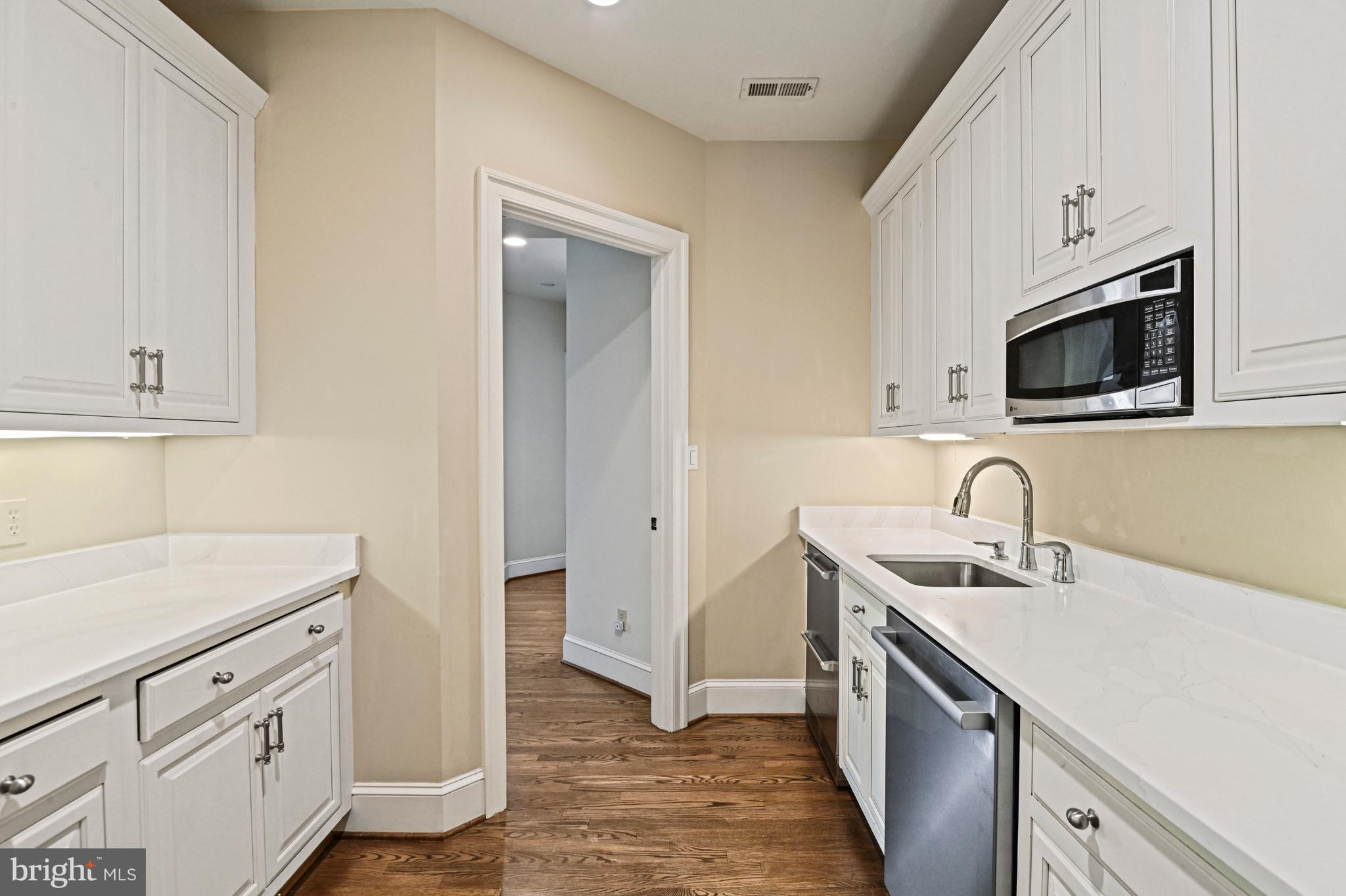 FALCON RIDGE - Residential