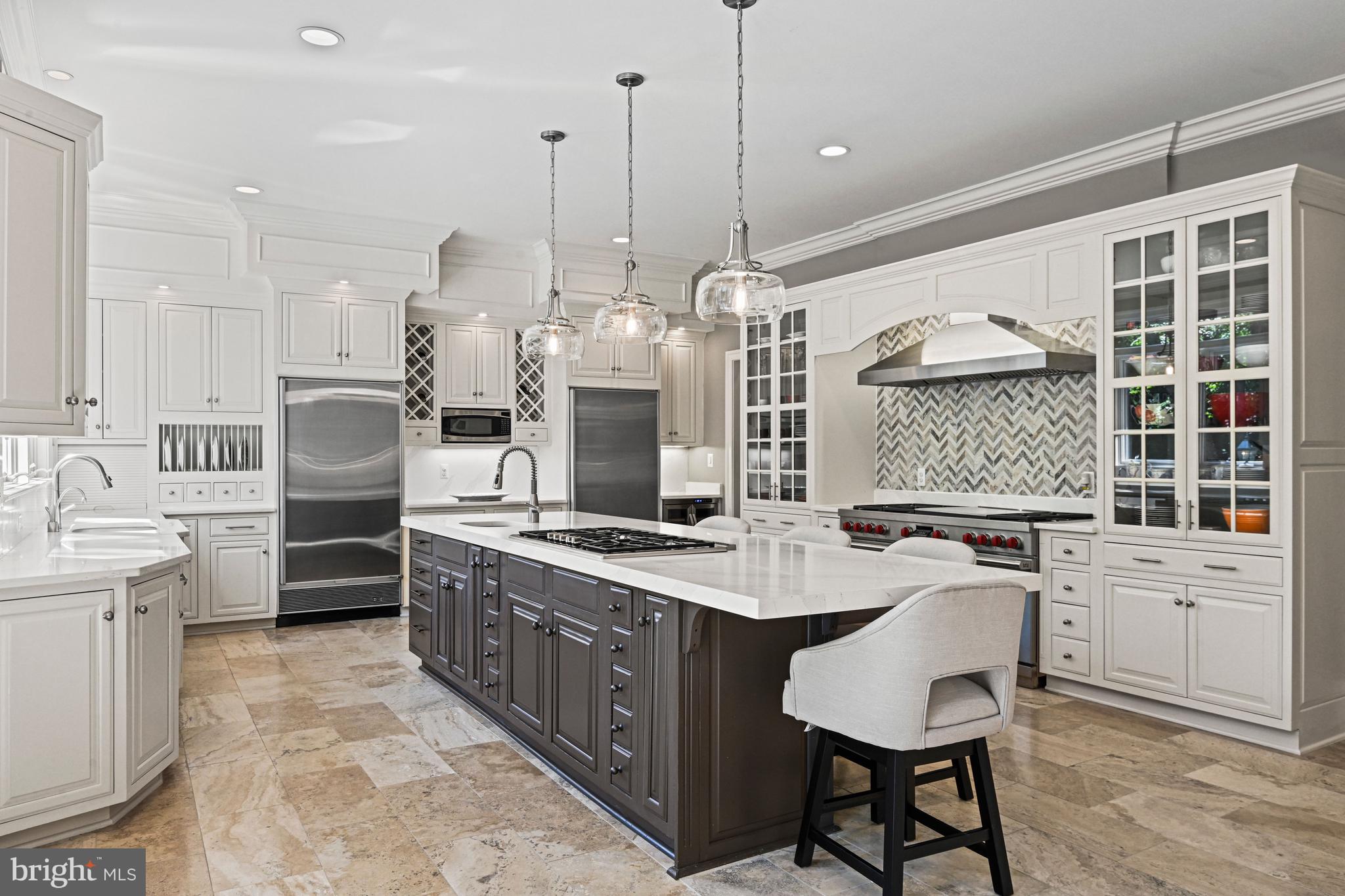 FALCON RIDGE - Residential