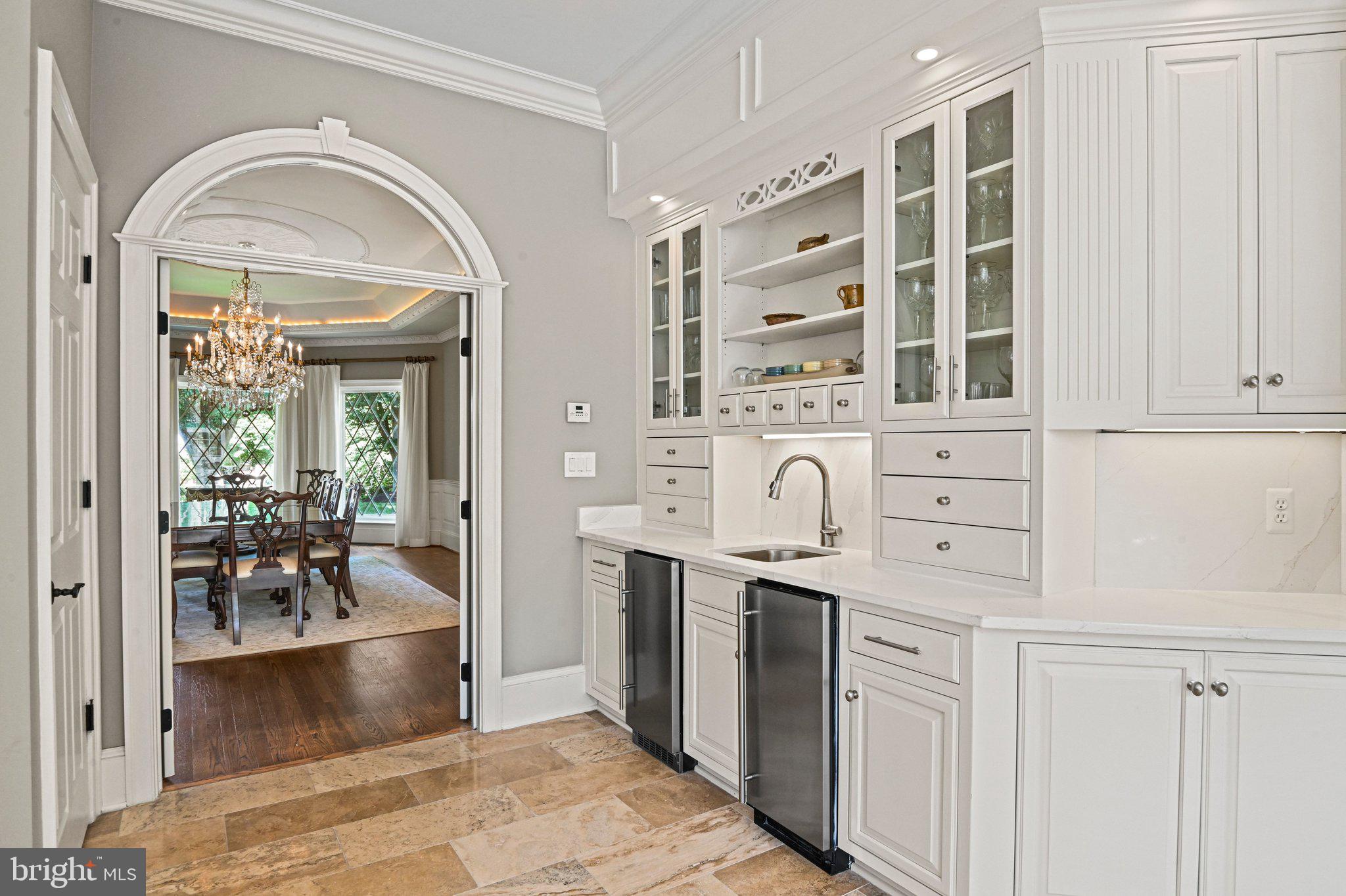FALCON RIDGE - Residential