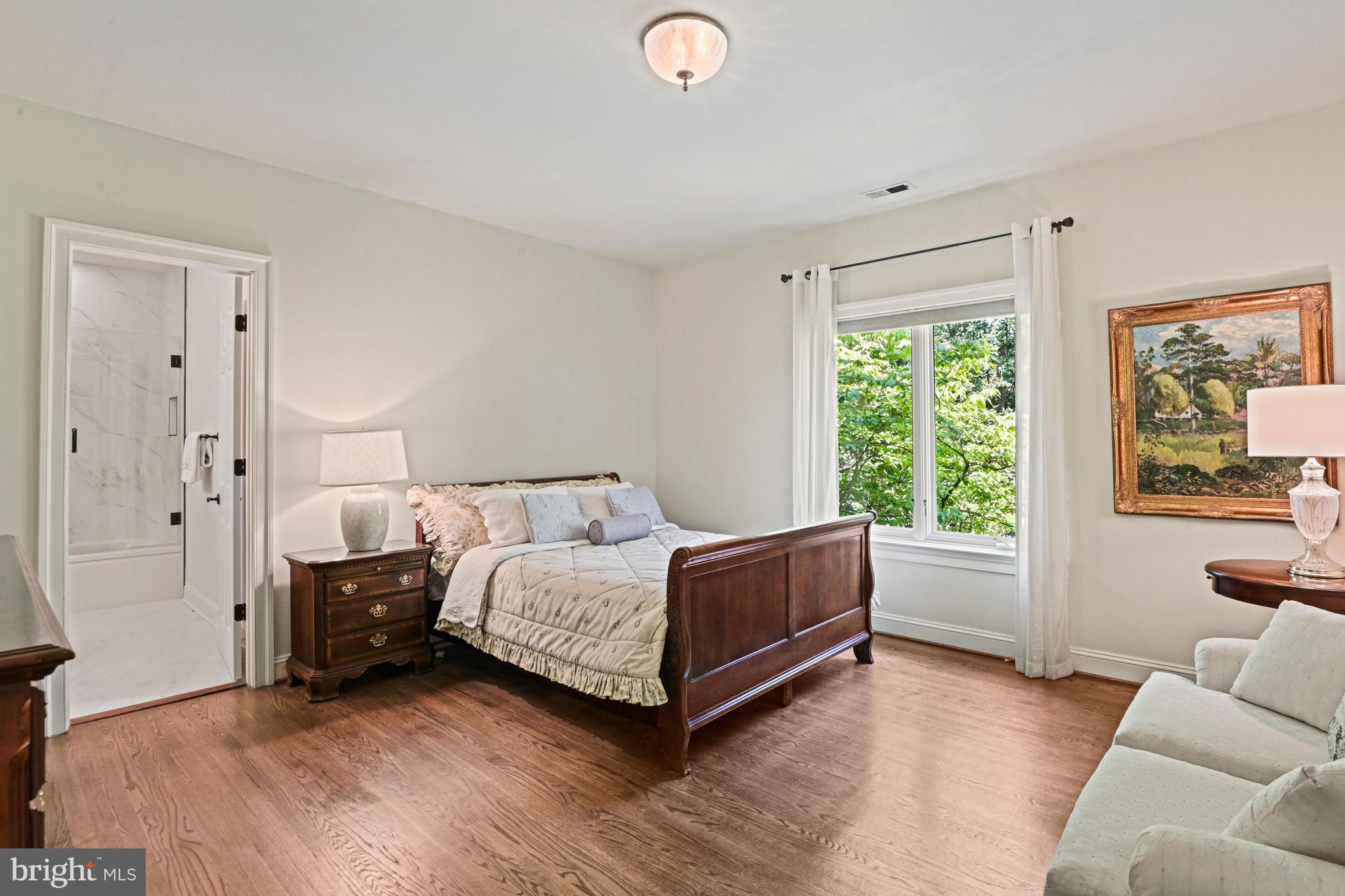 FALCON RIDGE - Residential
