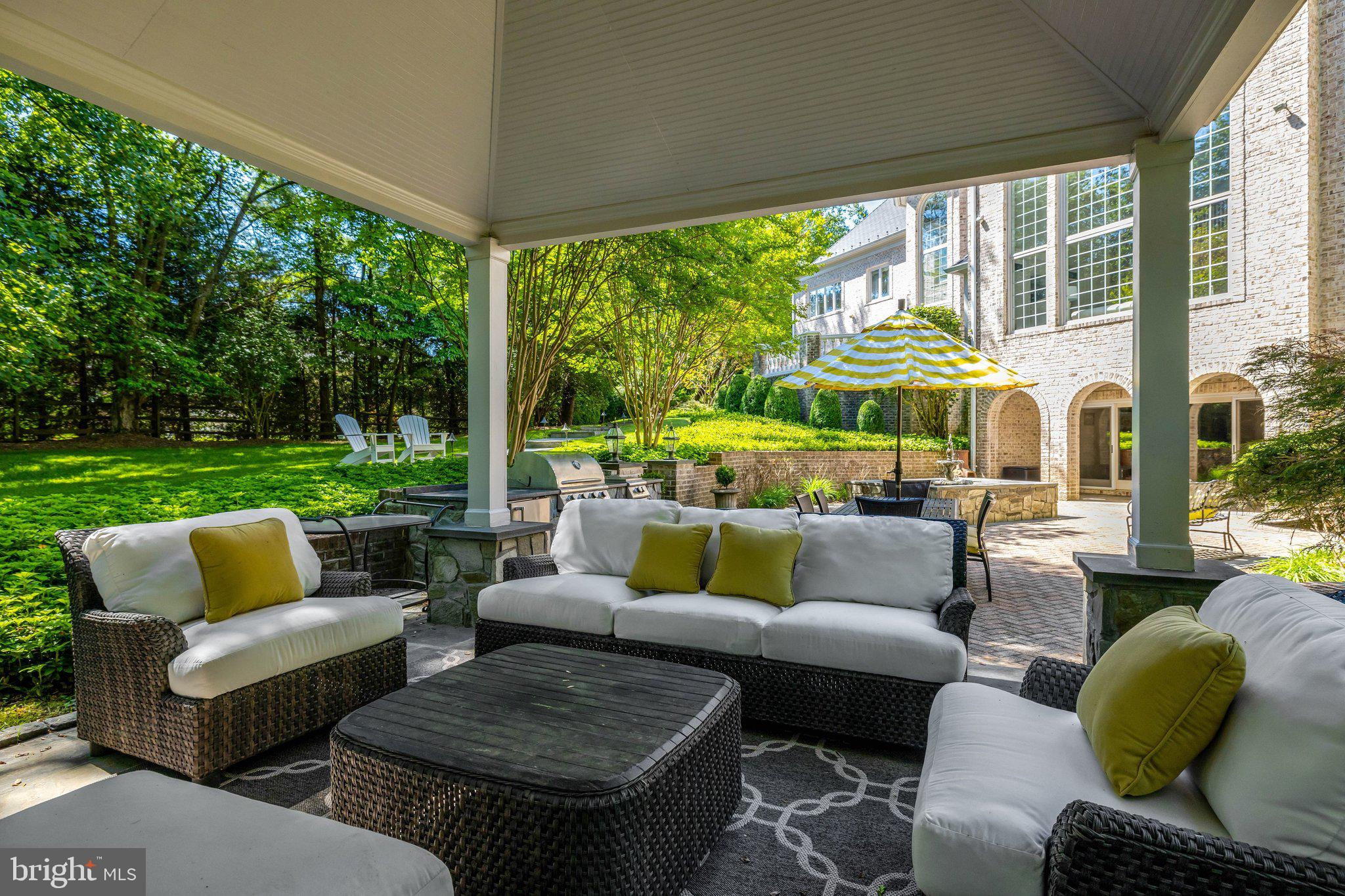 FALCON RIDGE - Residential