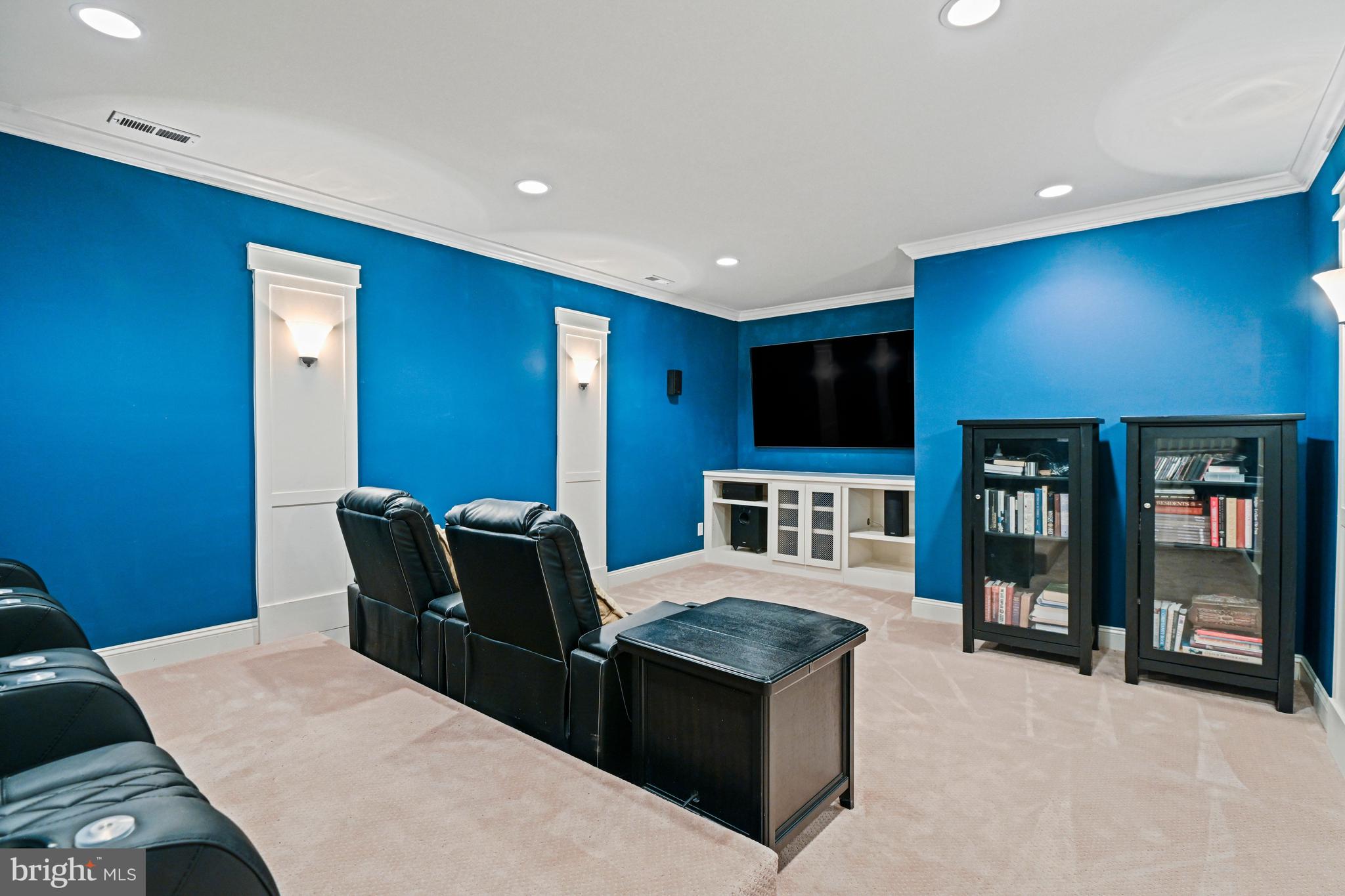 FALCON RIDGE - Residential