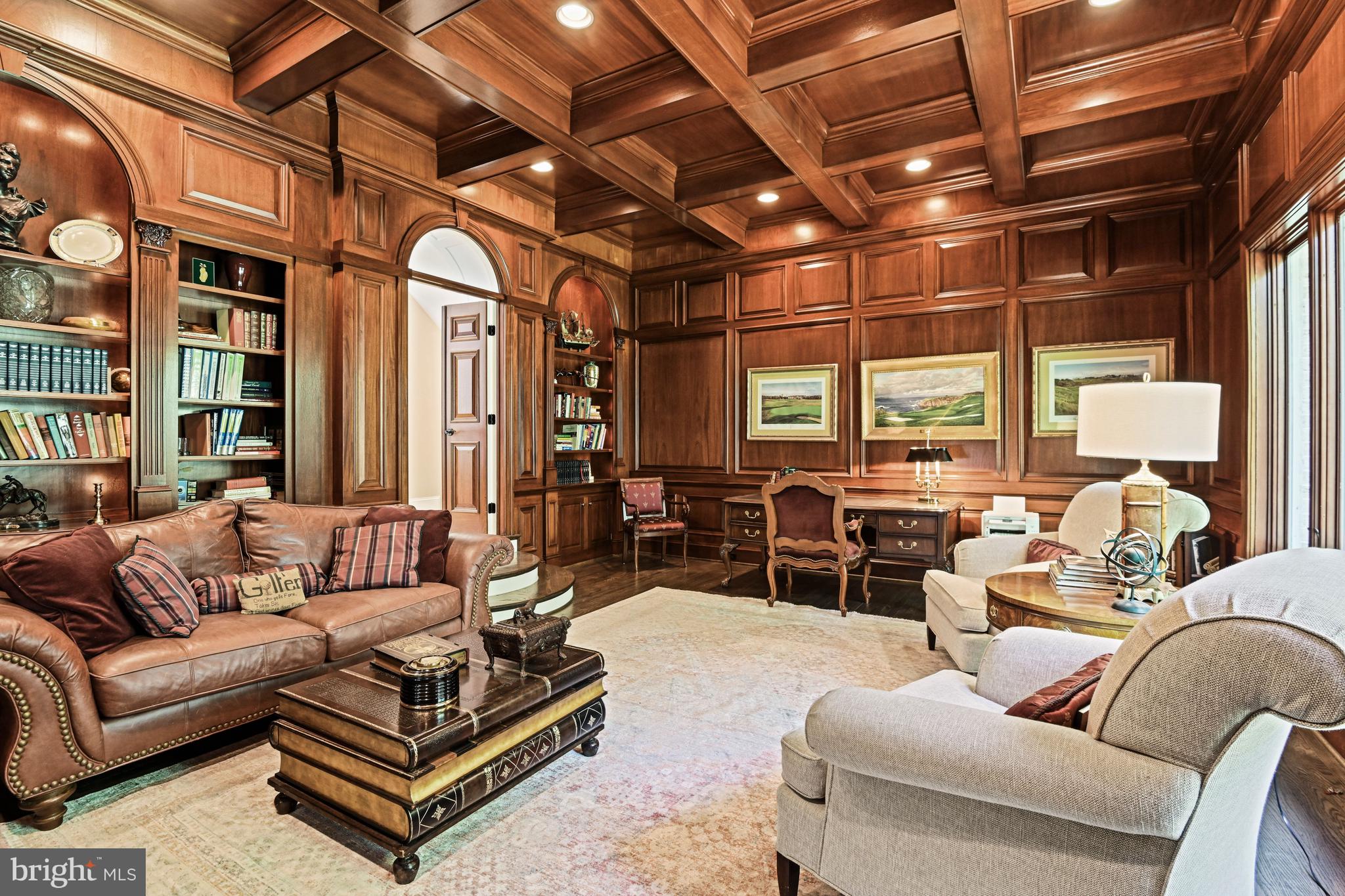 FALCON RIDGE - Residential