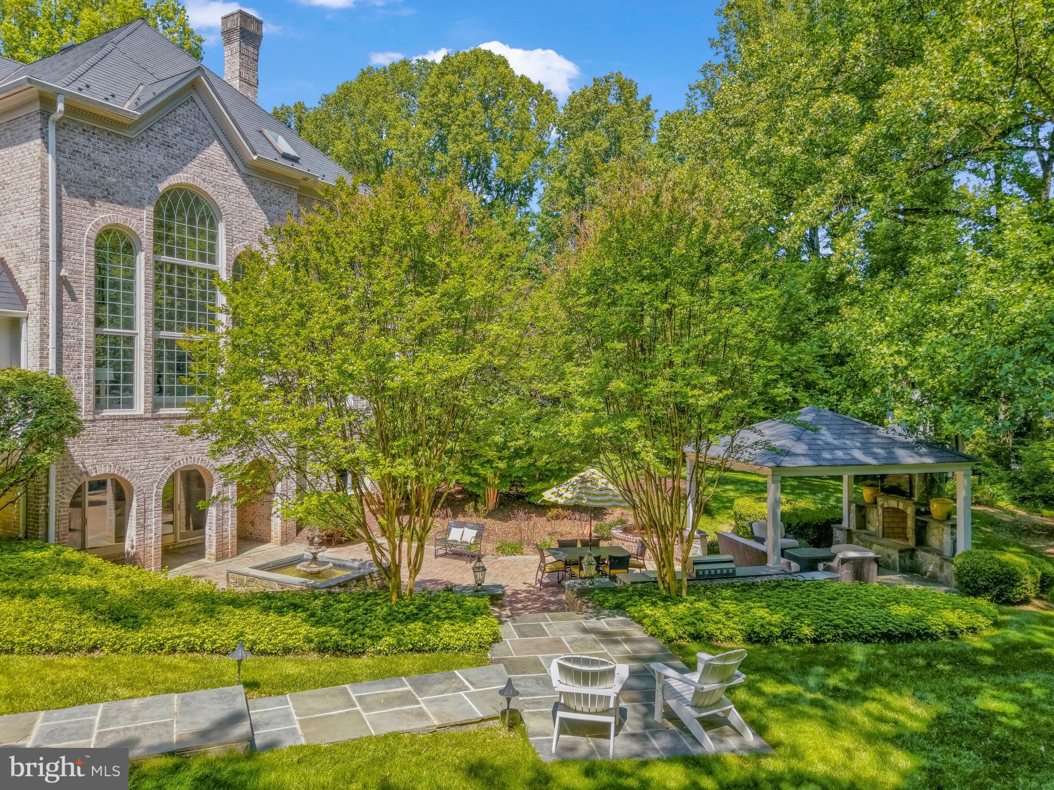 FALCON RIDGE - Residential