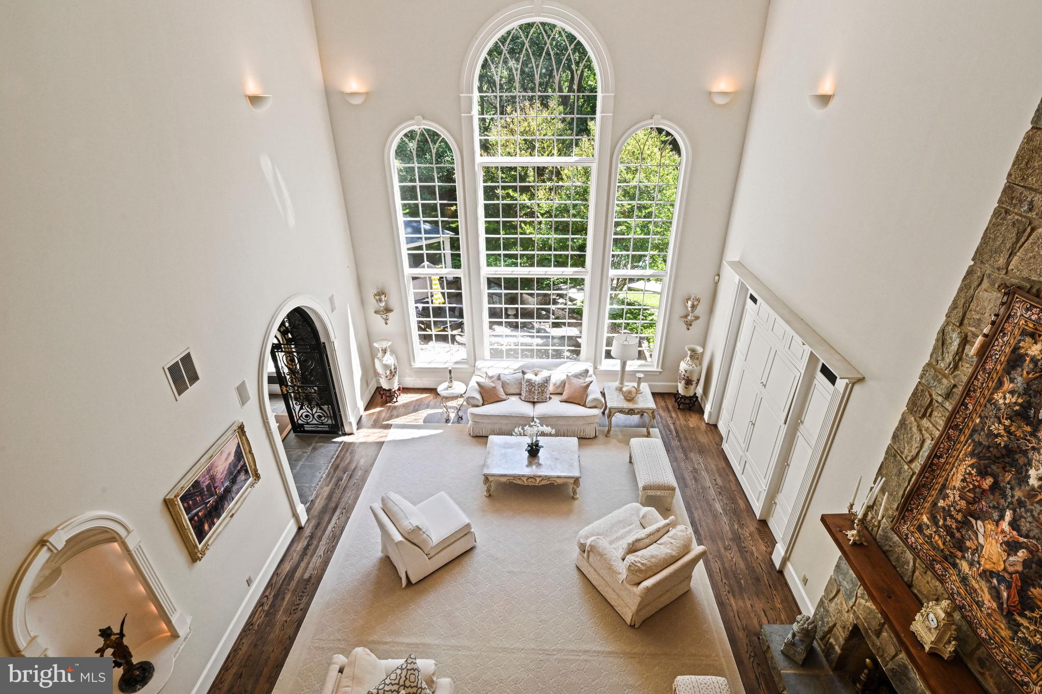 FALCON RIDGE - Residential