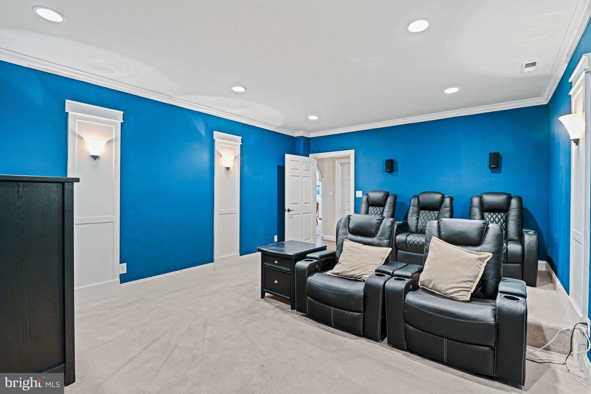 FALCON RIDGE - Residential