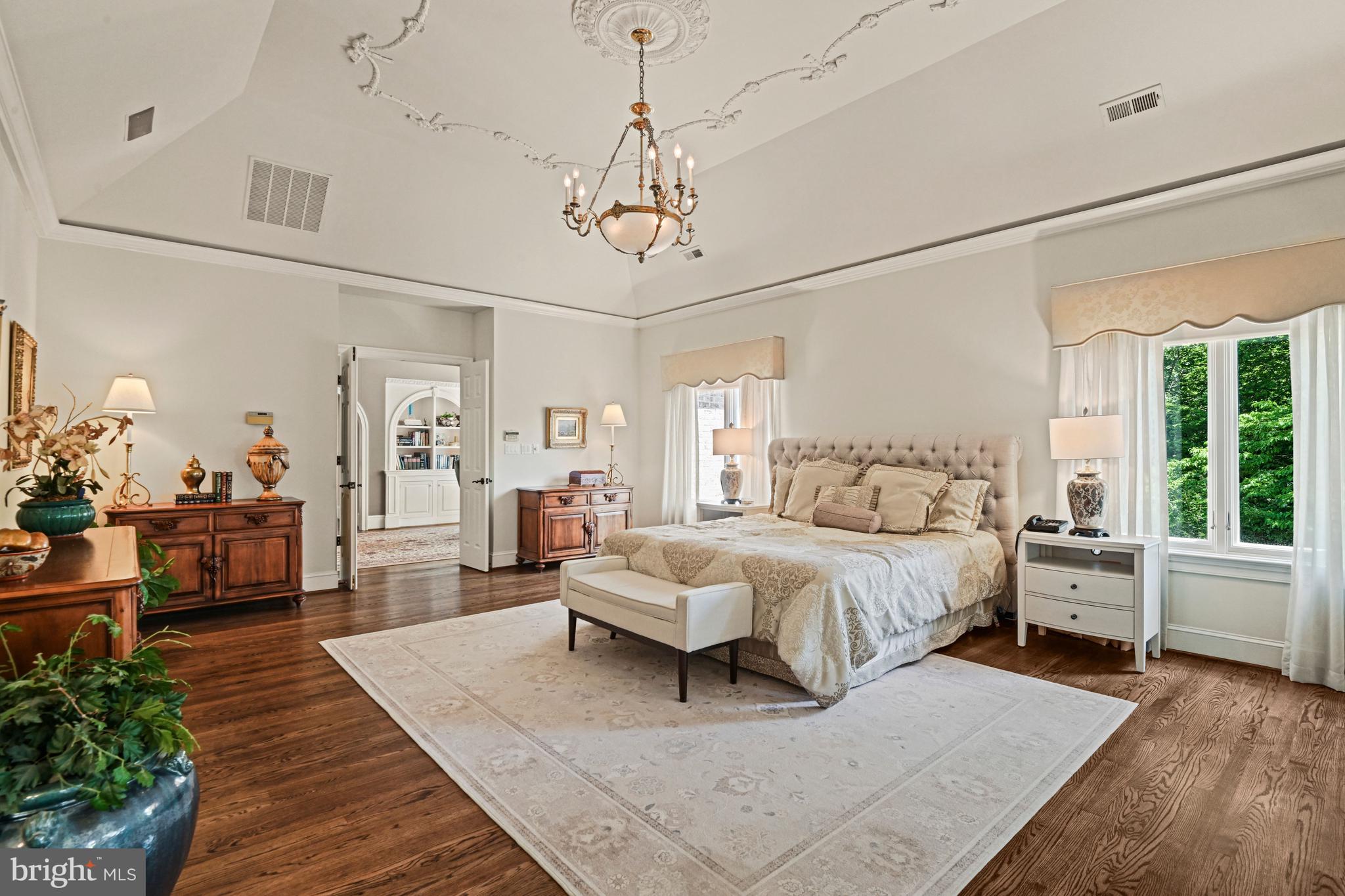 FALCON RIDGE - Residential