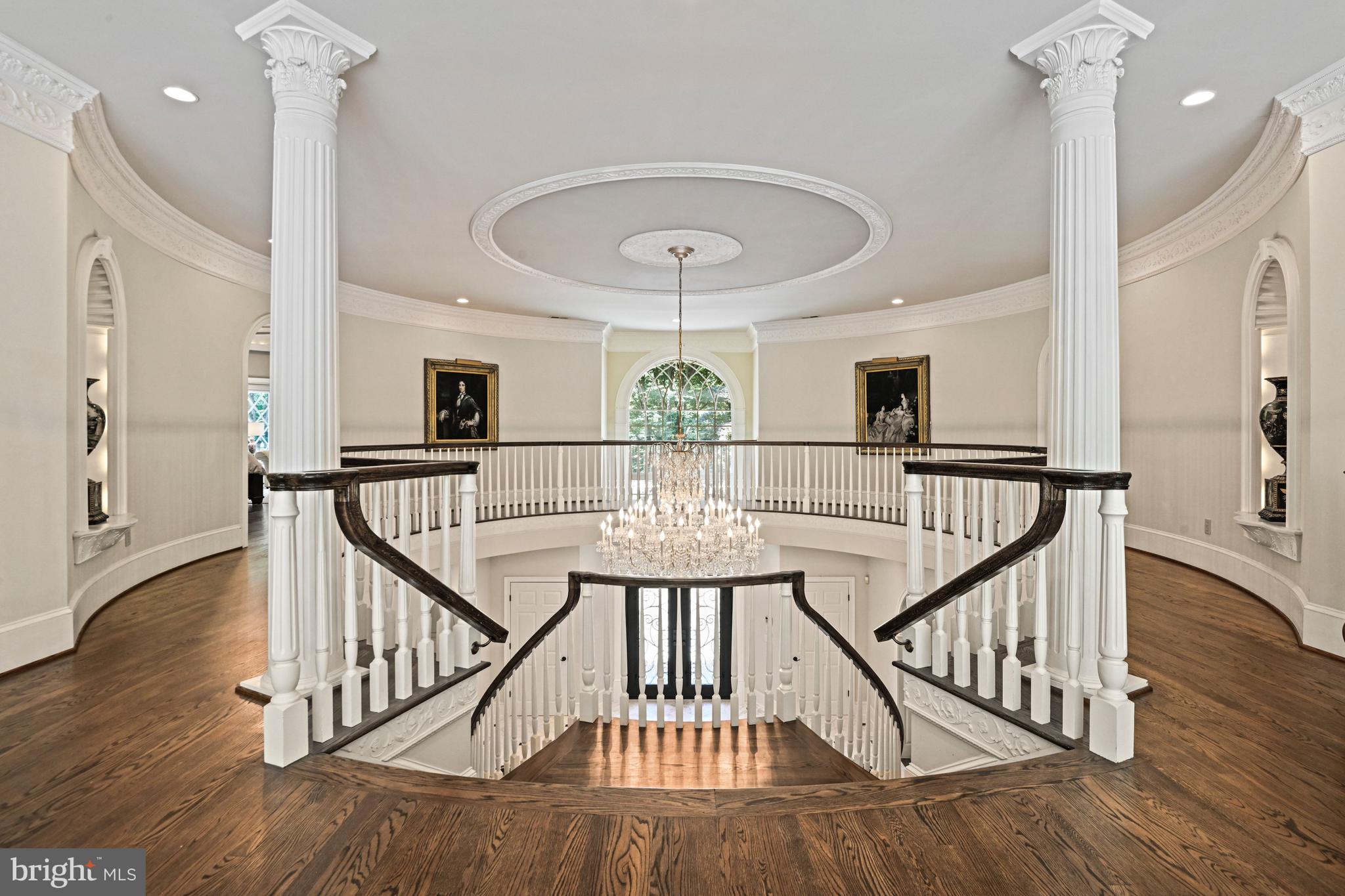 FALCON RIDGE - Residential