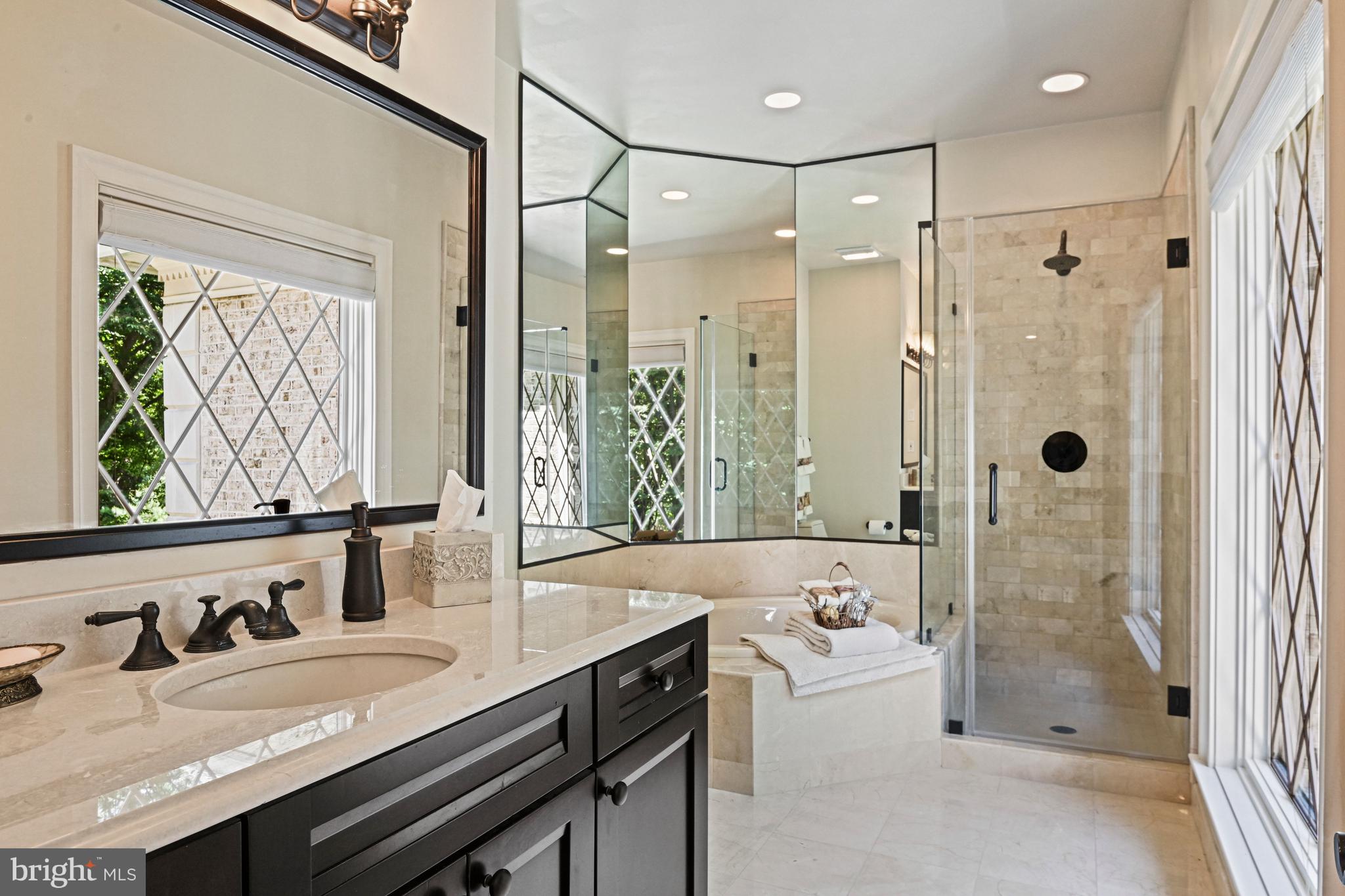 FALCON RIDGE - Residential