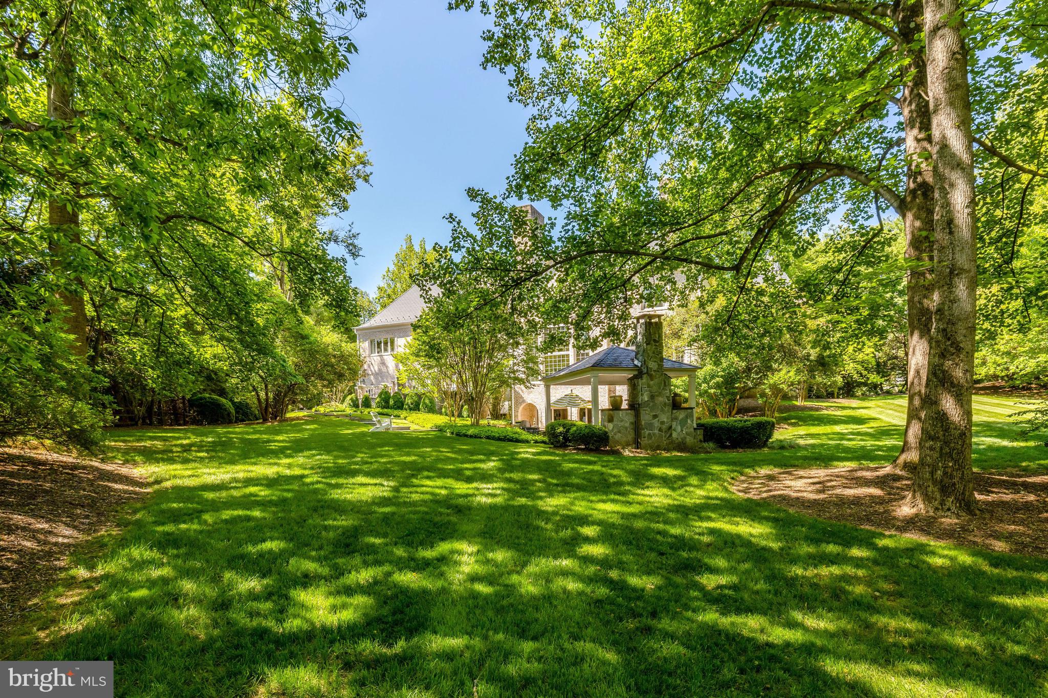 FALCON RIDGE - Residential