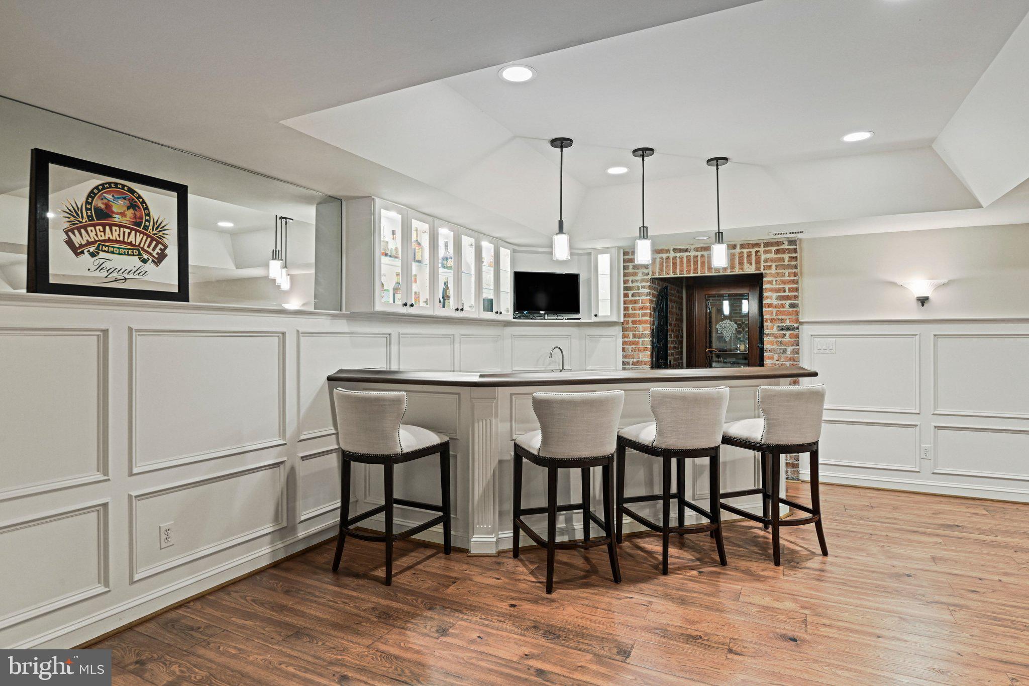 FALCON RIDGE - Residential