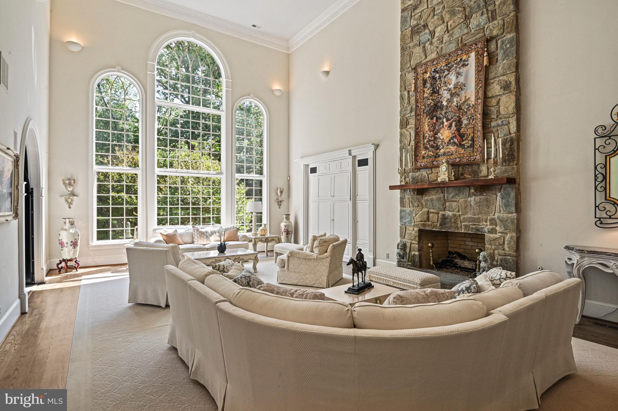 FALCON RIDGE - Residential