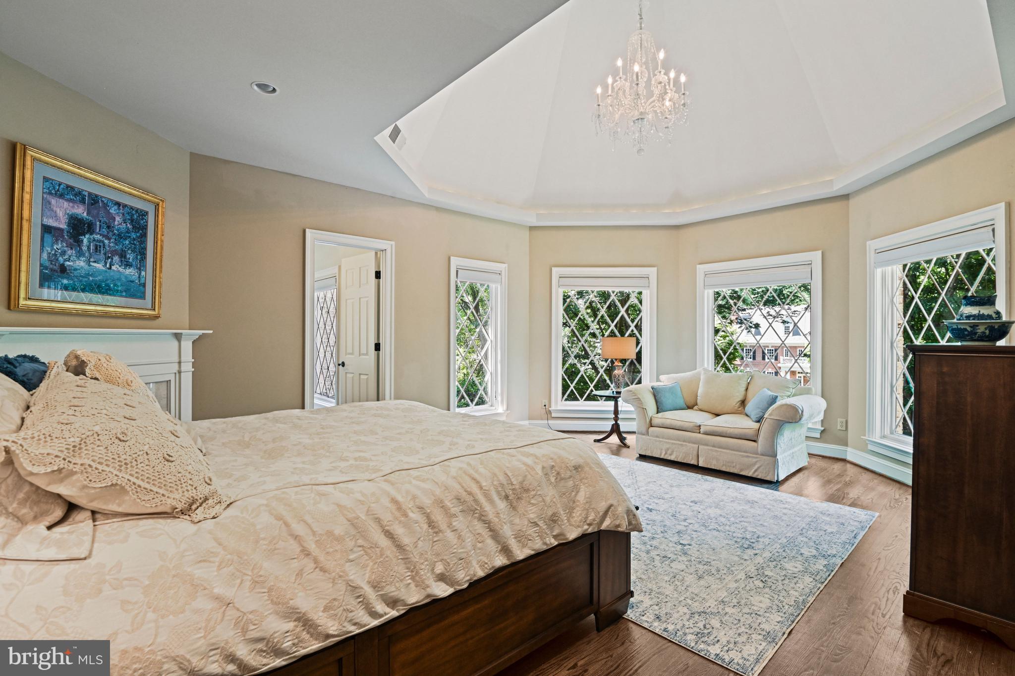 FALCON RIDGE - Residential