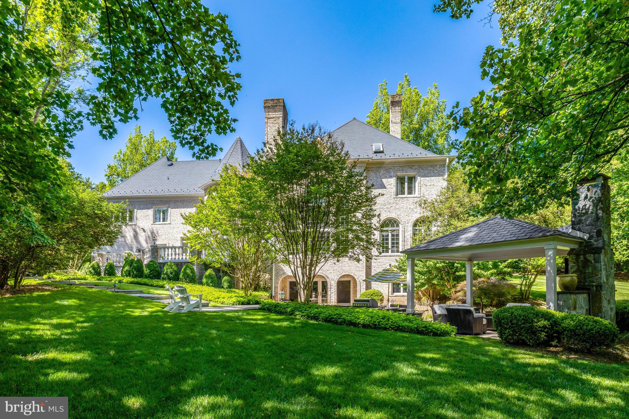 FALCON RIDGE - Residential