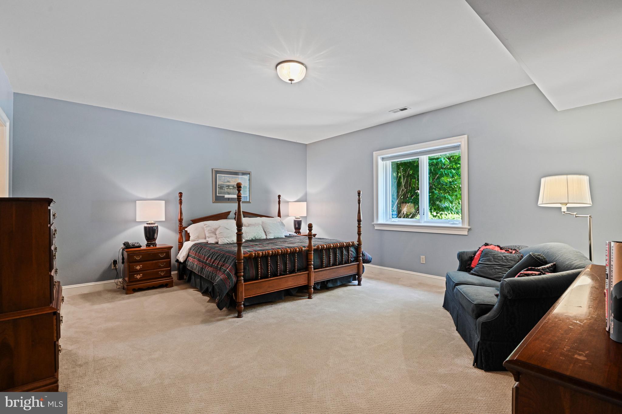 FALCON RIDGE - Residential