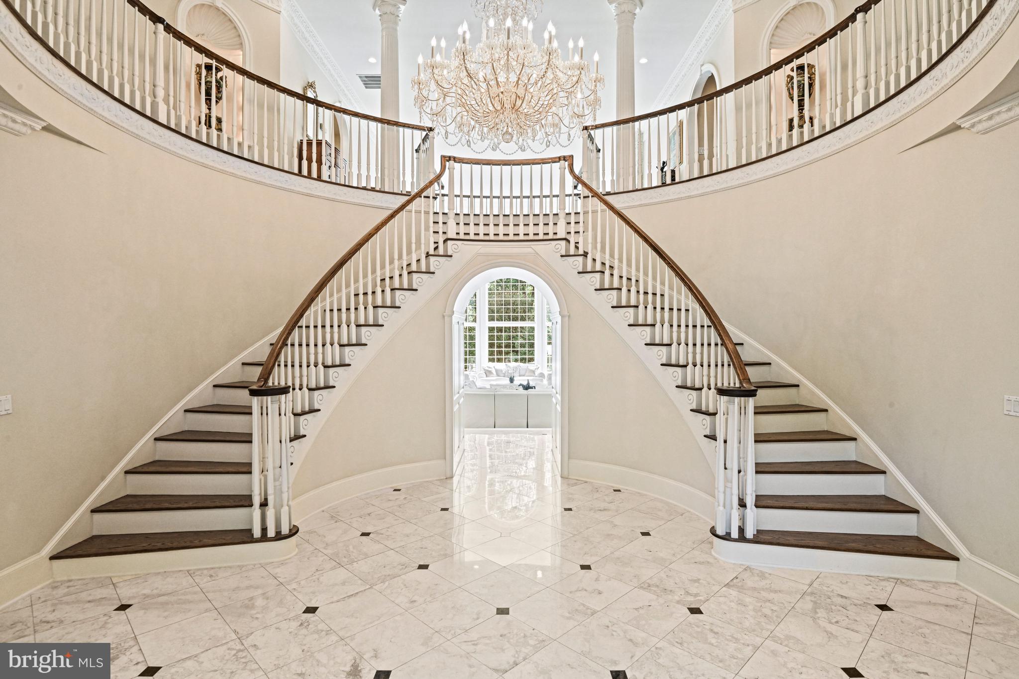 FALCON RIDGE - Residential