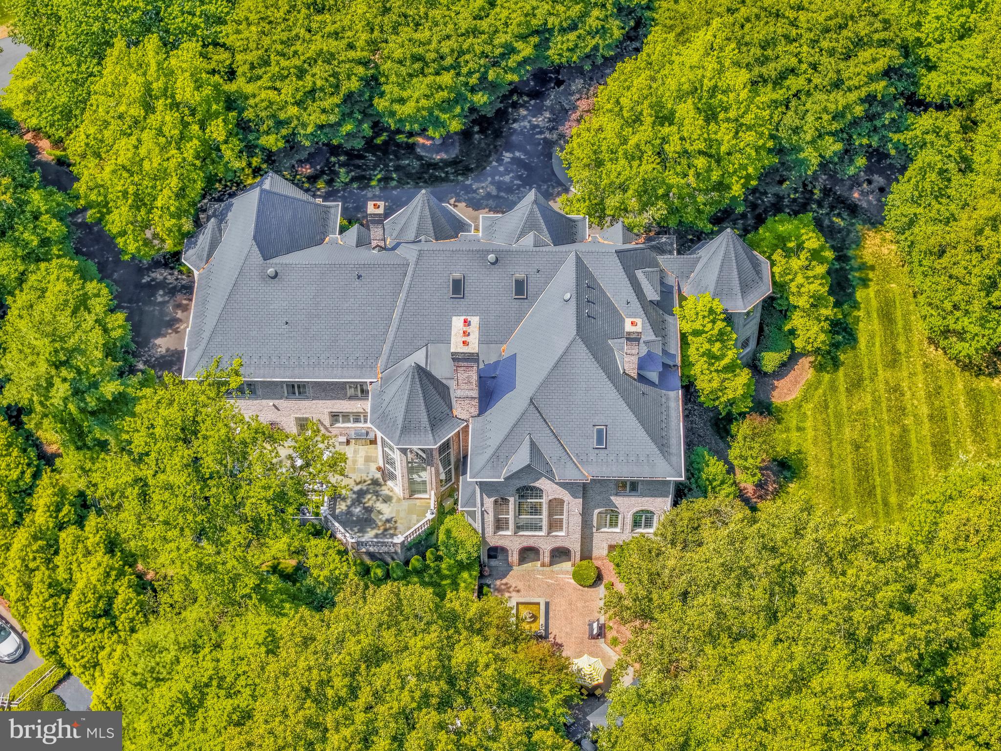 FALCON RIDGE - Residential